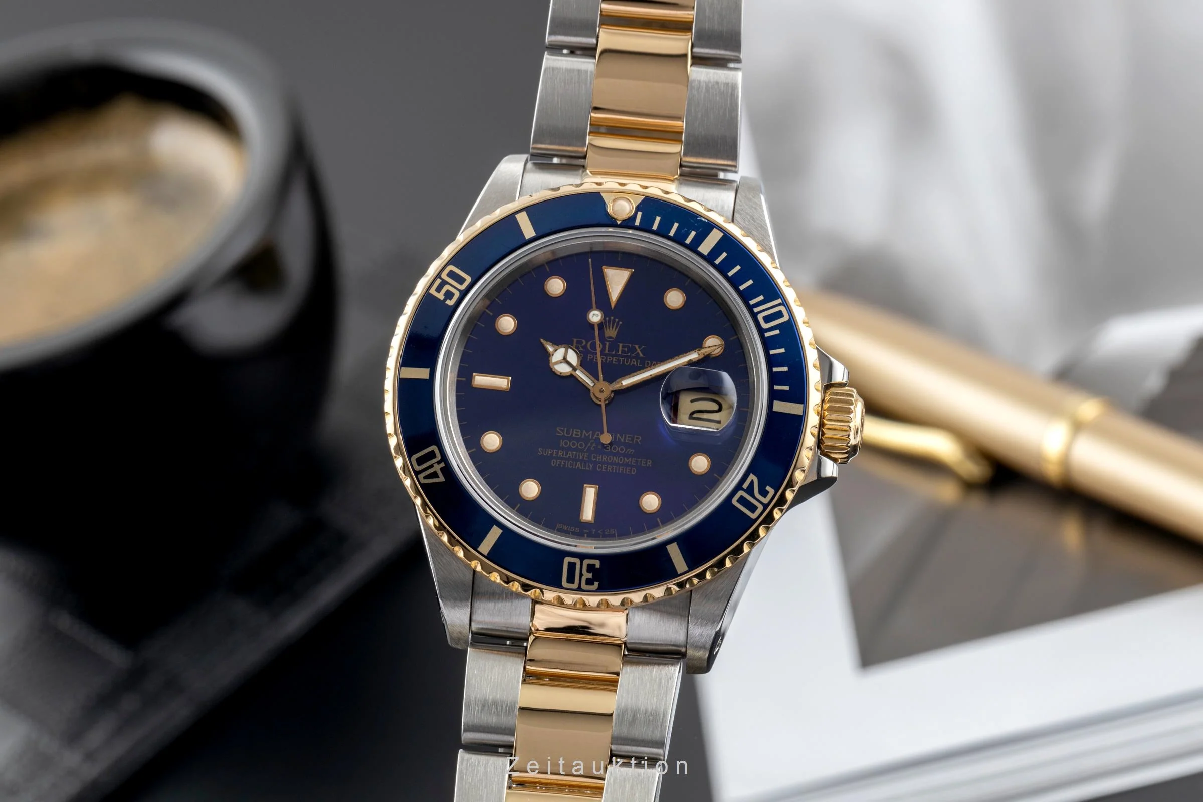 Rolex Submariner steel / gold automatic men's watch 16803  [2502179] - Image 2