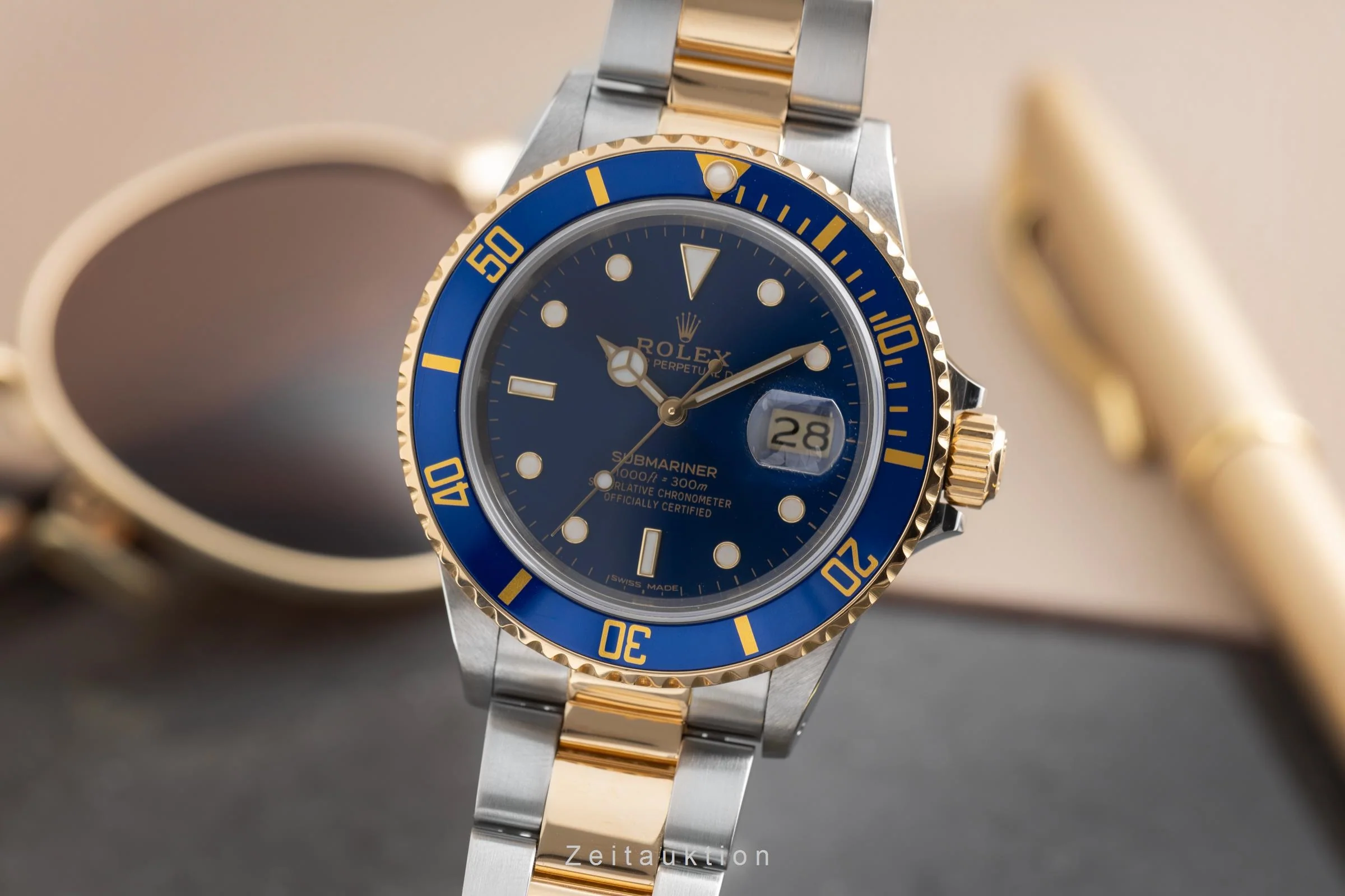 Rolex Submariner steel / gold automatic men's watch 16803  [2502540] - Image 2