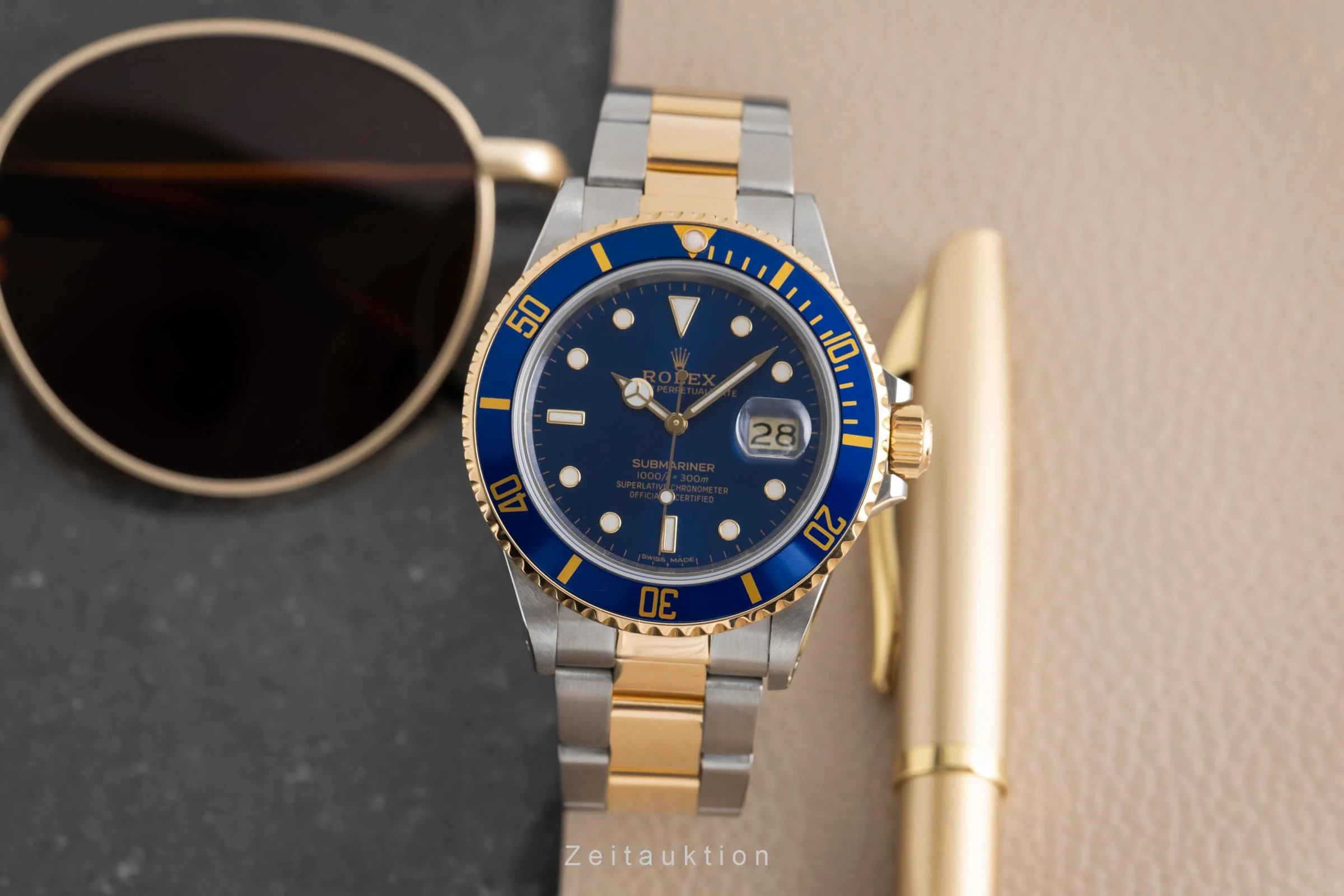 Rolex Submariner steel / gold automatic men's watch 16803  [2502540] - Image 4
