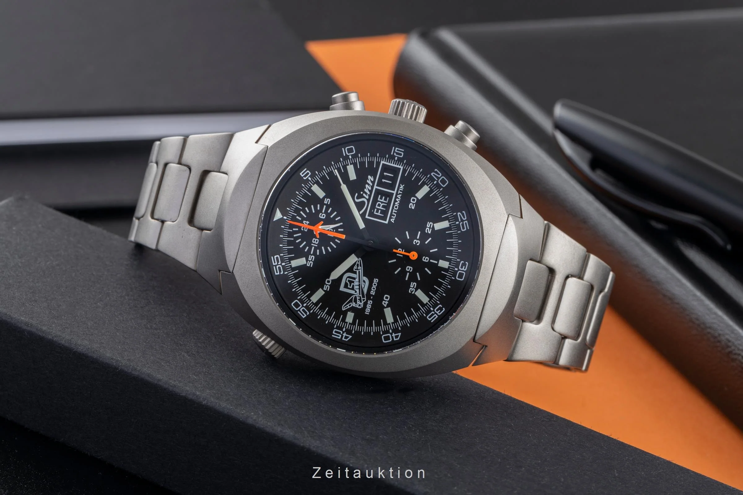 Sinn D1 Mission chronograph titanium automatic men's watch 142.044 Limited  [2502433] - Image 3