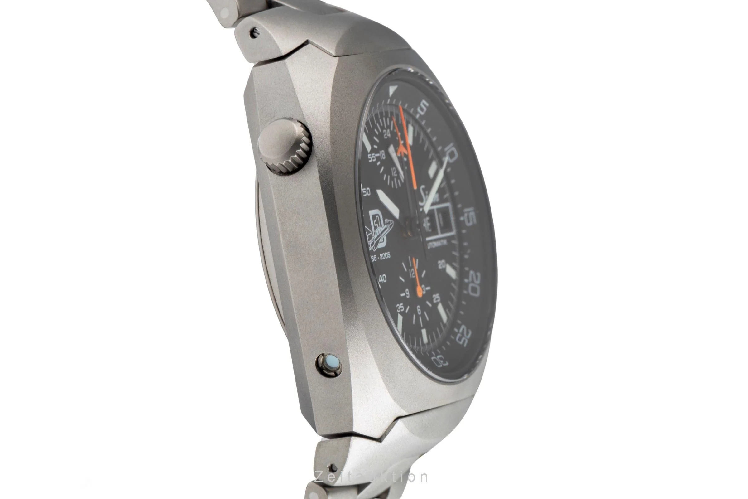 Sinn D1 Mission chronograph titanium automatic men's watch 142.044 Limited  [2502433] - Image 8