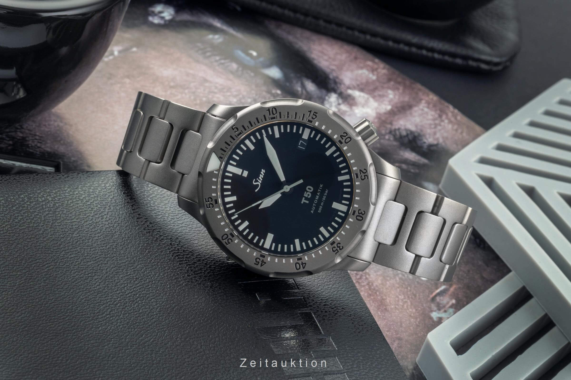 Sinn T50 titanium automatic men's watch 1052.010 LP: 3340EUR  [2404248] - Image 2