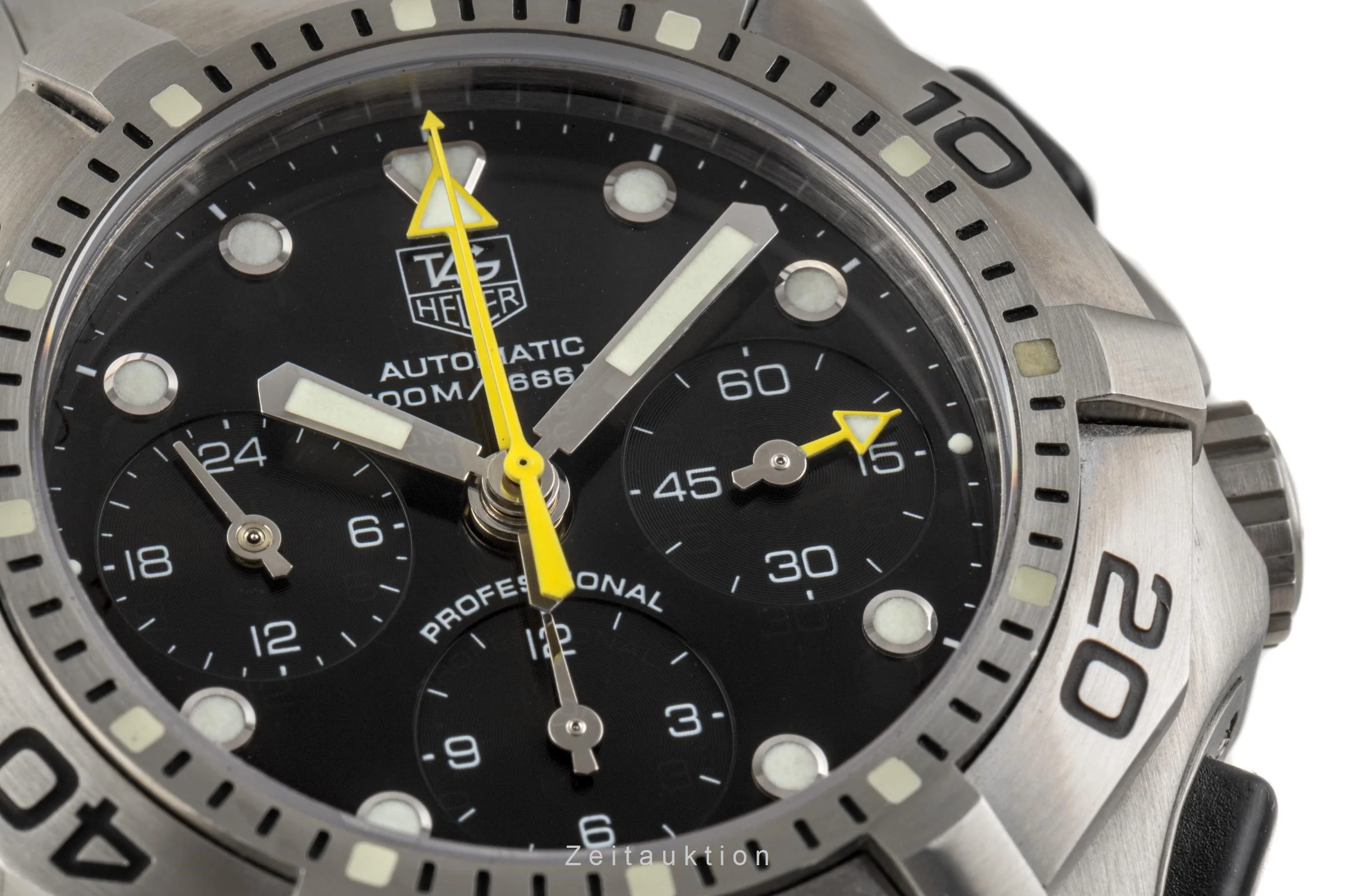 Tag Heuer Aquagraph chronograph steel automatic men's watch CN211A  [2206770] - Image 13