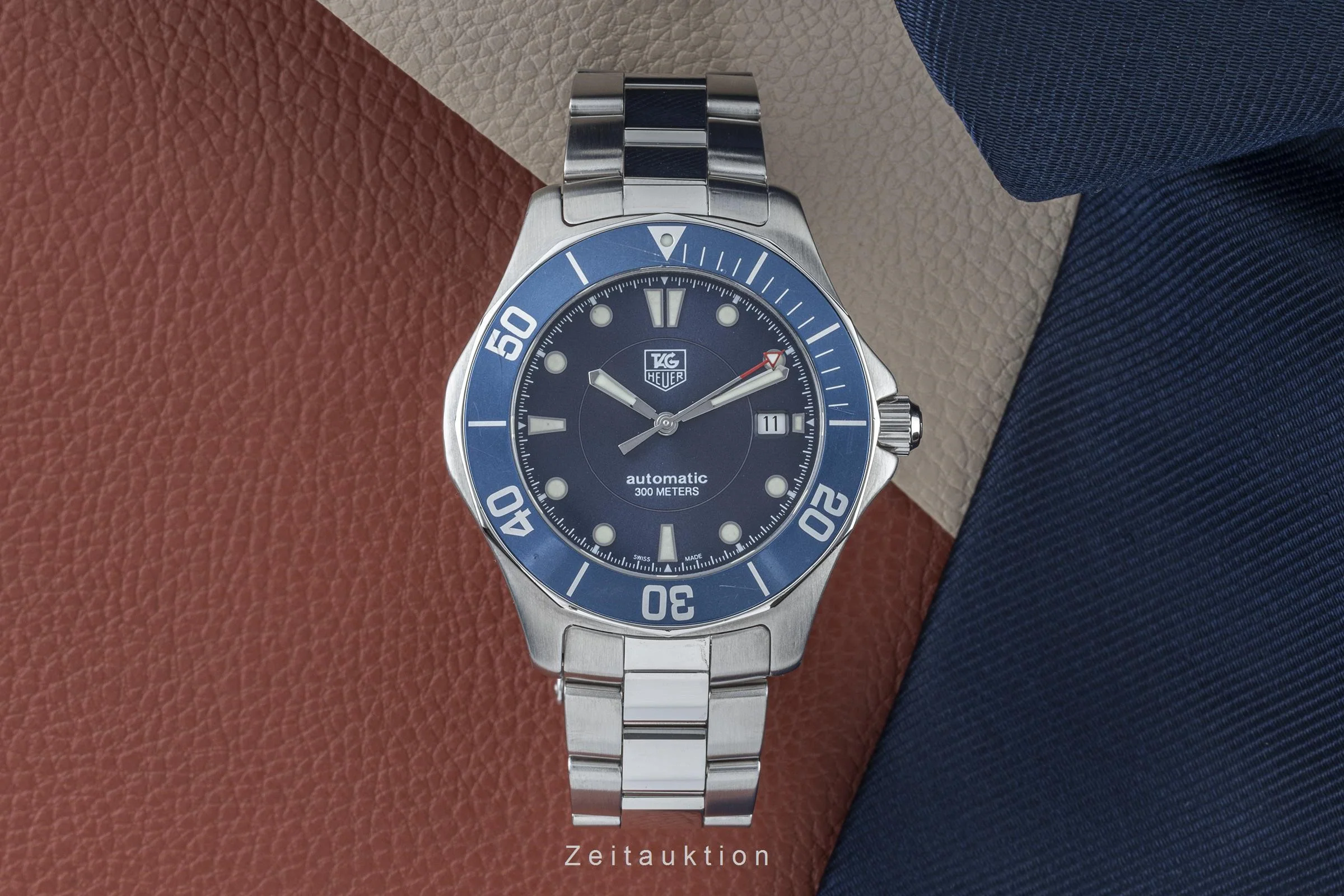 Tag Heuer Aquaracer steel automatic men's watch WAB2011  [2303443] - Image 3