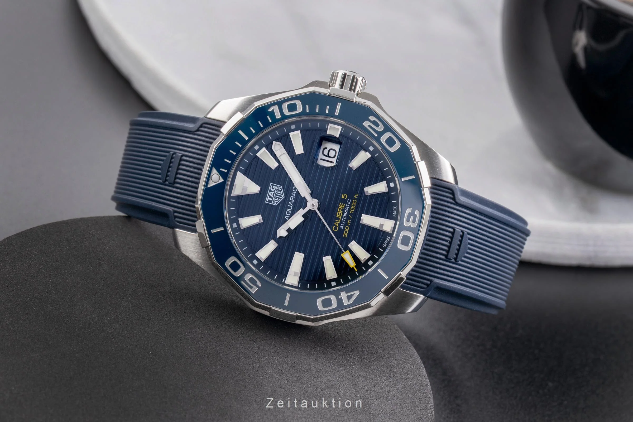 Tag Heuer Aquaracer steel automatic men's watch WAY201B-0  [2505265] - Image 3