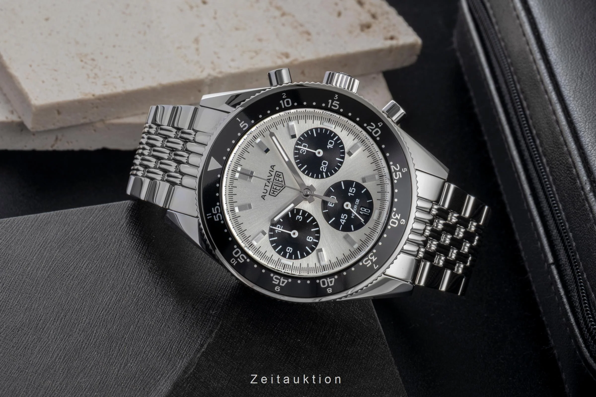 Tag Heuer Autavia chronograph steel automatic men's watch CBE2111.BA0687 Limited  [2600911] - Image 3