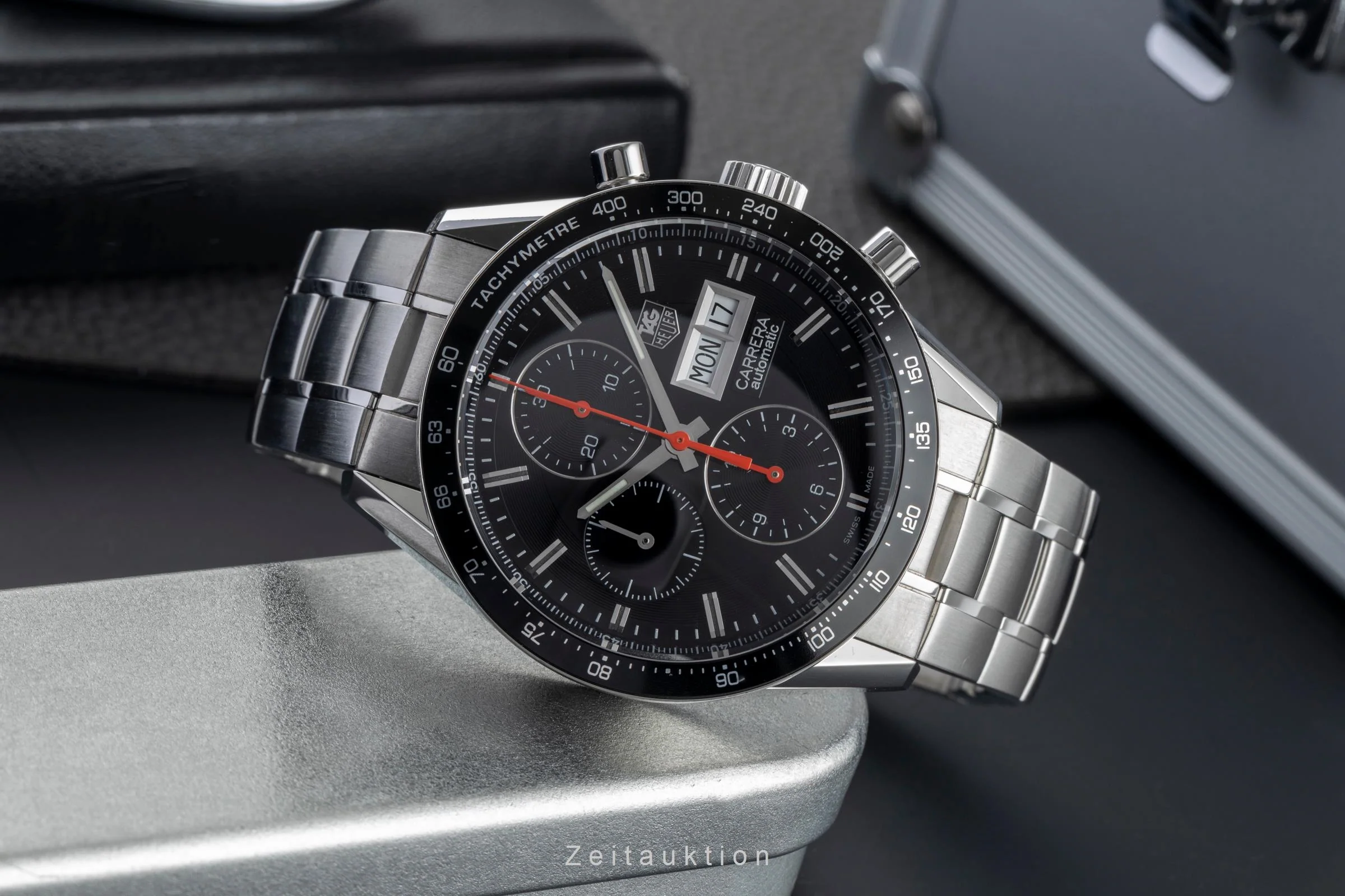 Tag Heuer Carrera chronograph steel automatic men's watch CV201AH.BA0725  [2504441] - Image 3