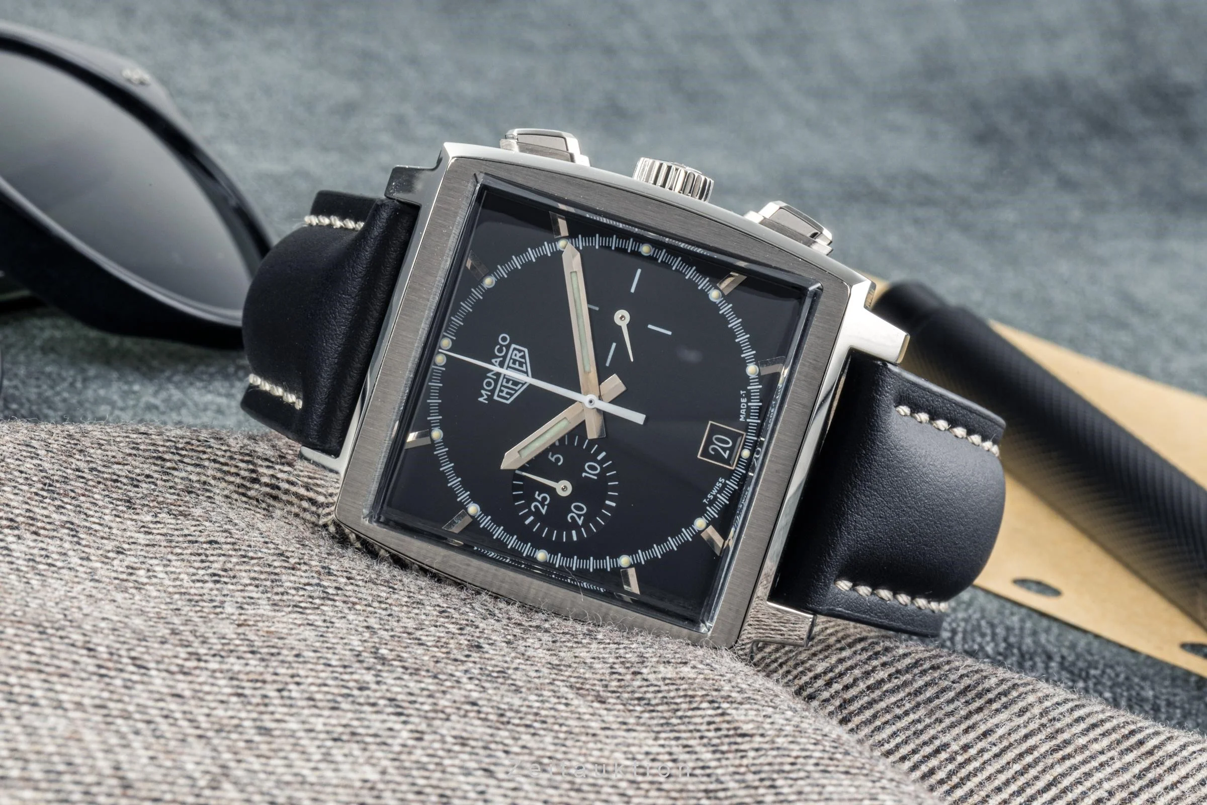 Tag Heuer Monaco chronograph steel automatic men's watch CS2110 LP: 7550EUR Limited  [2302740] - Image 2