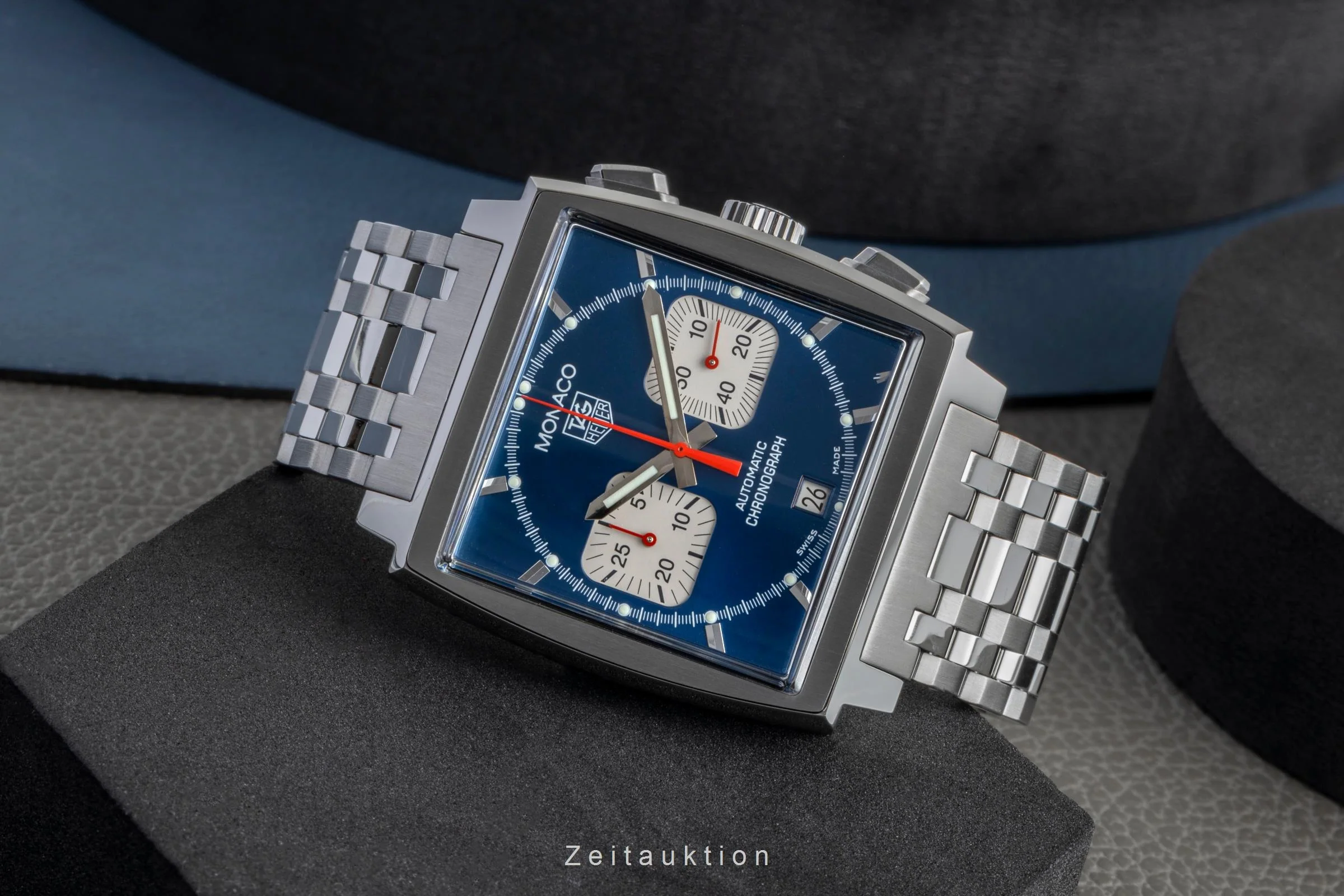 Tag Heuer Monaco chronograph steel automatic men's watch CW 2113-0  [2505139] - Image 3