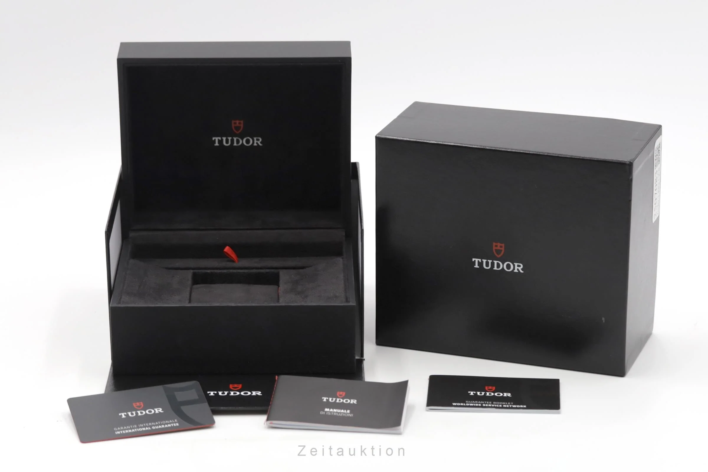 Tudor Black Bay 41 steel automatic men's watch 79540  [2507083] - Image 9