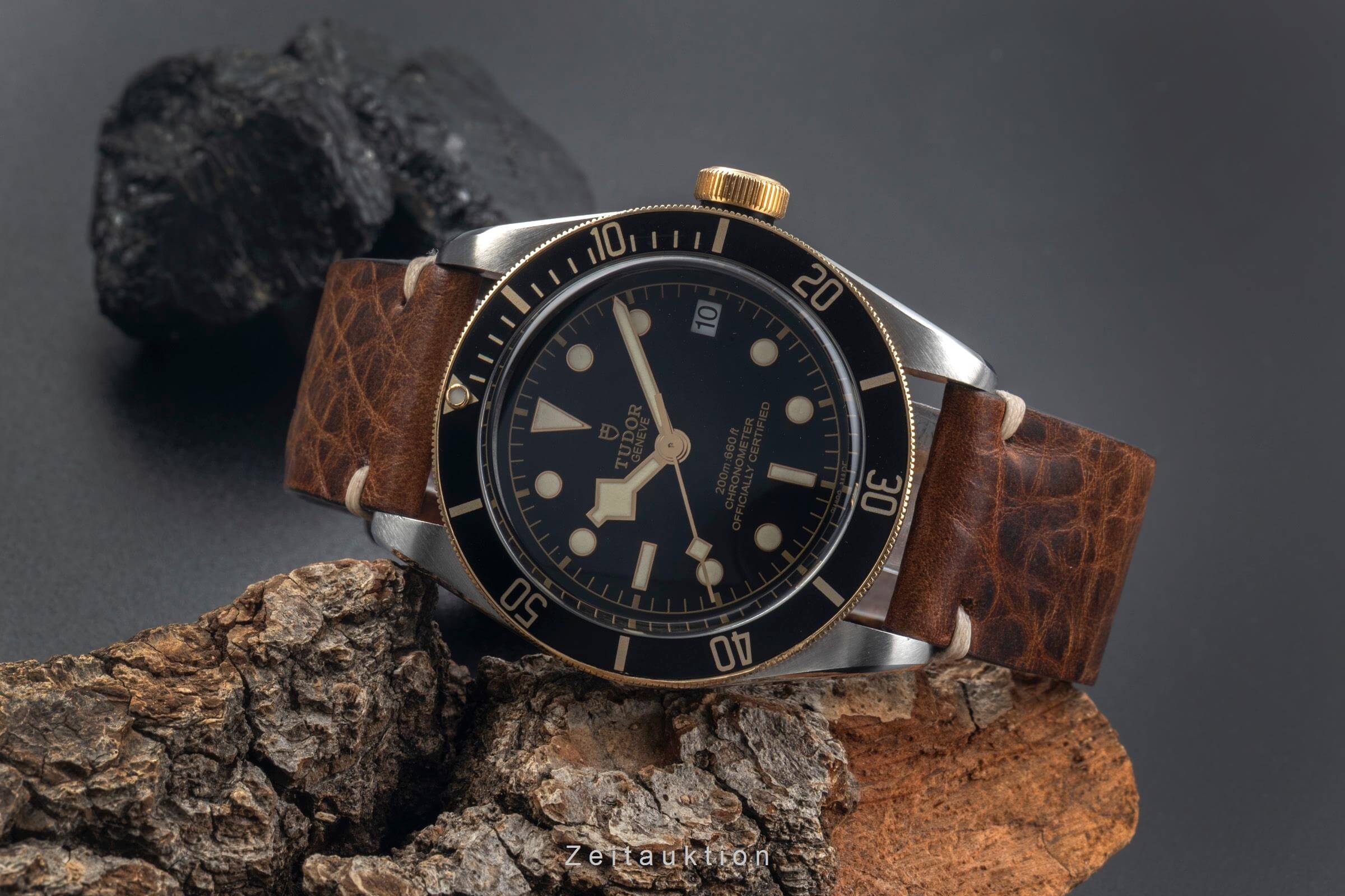 Tudor Black Bay 41 steel / gold automatic men's watch 79733N  [2501111] - Image 3