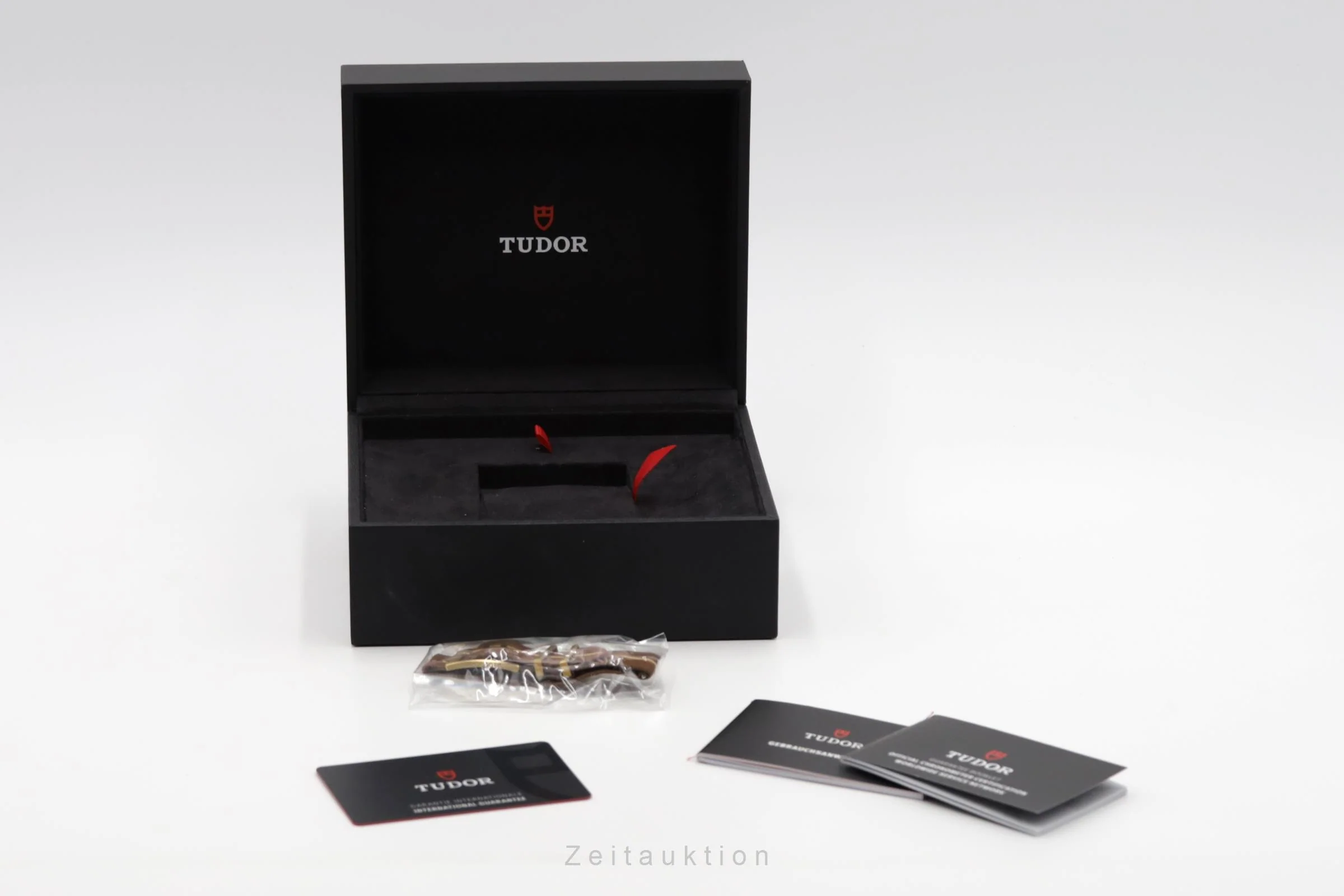 Tudor Black Bay bronze automatic men's watch 79012M  [2504304] - Image 9