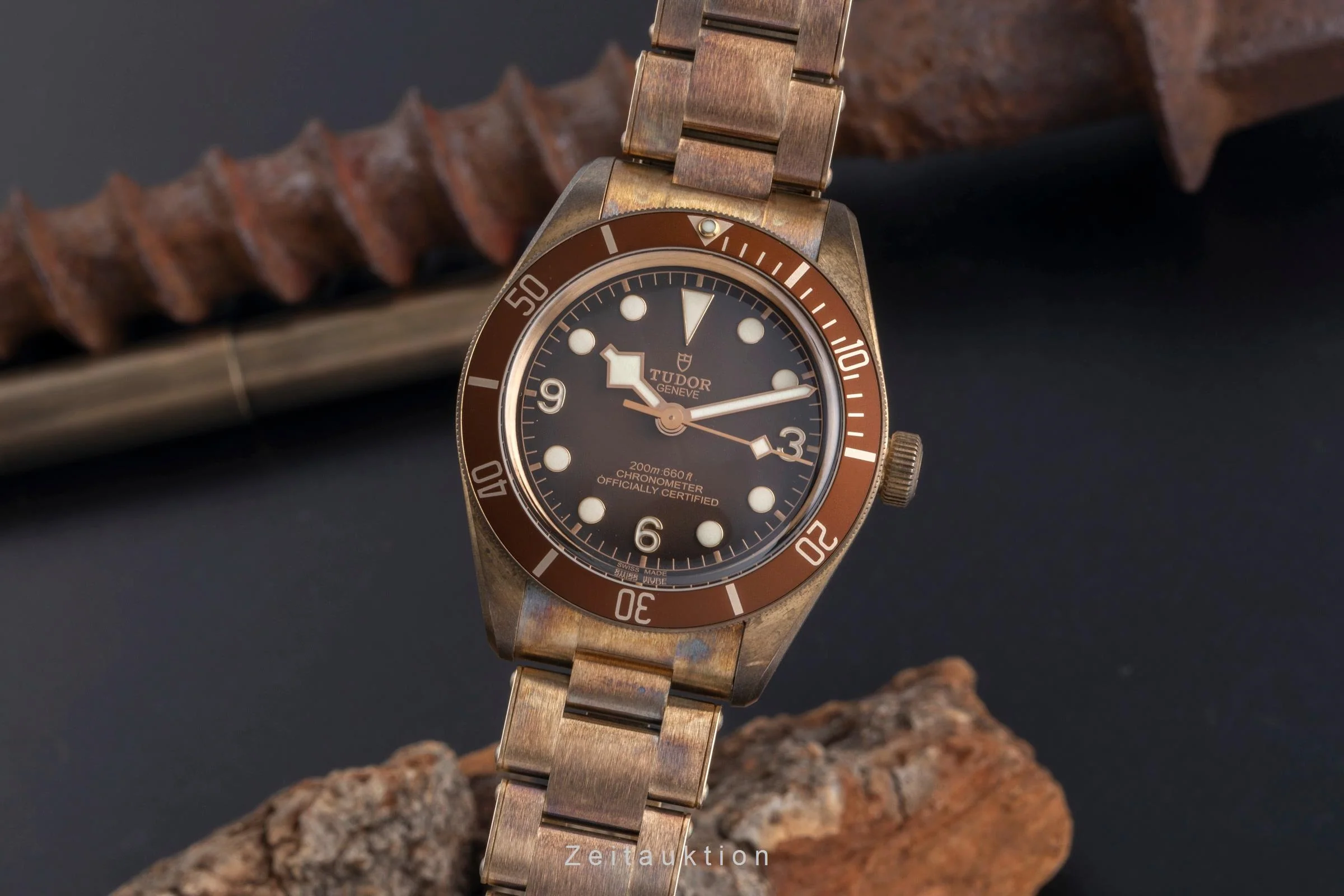 Tudor Black Bay bronze automatic men's watch 79012M  [2600112] - Image 2