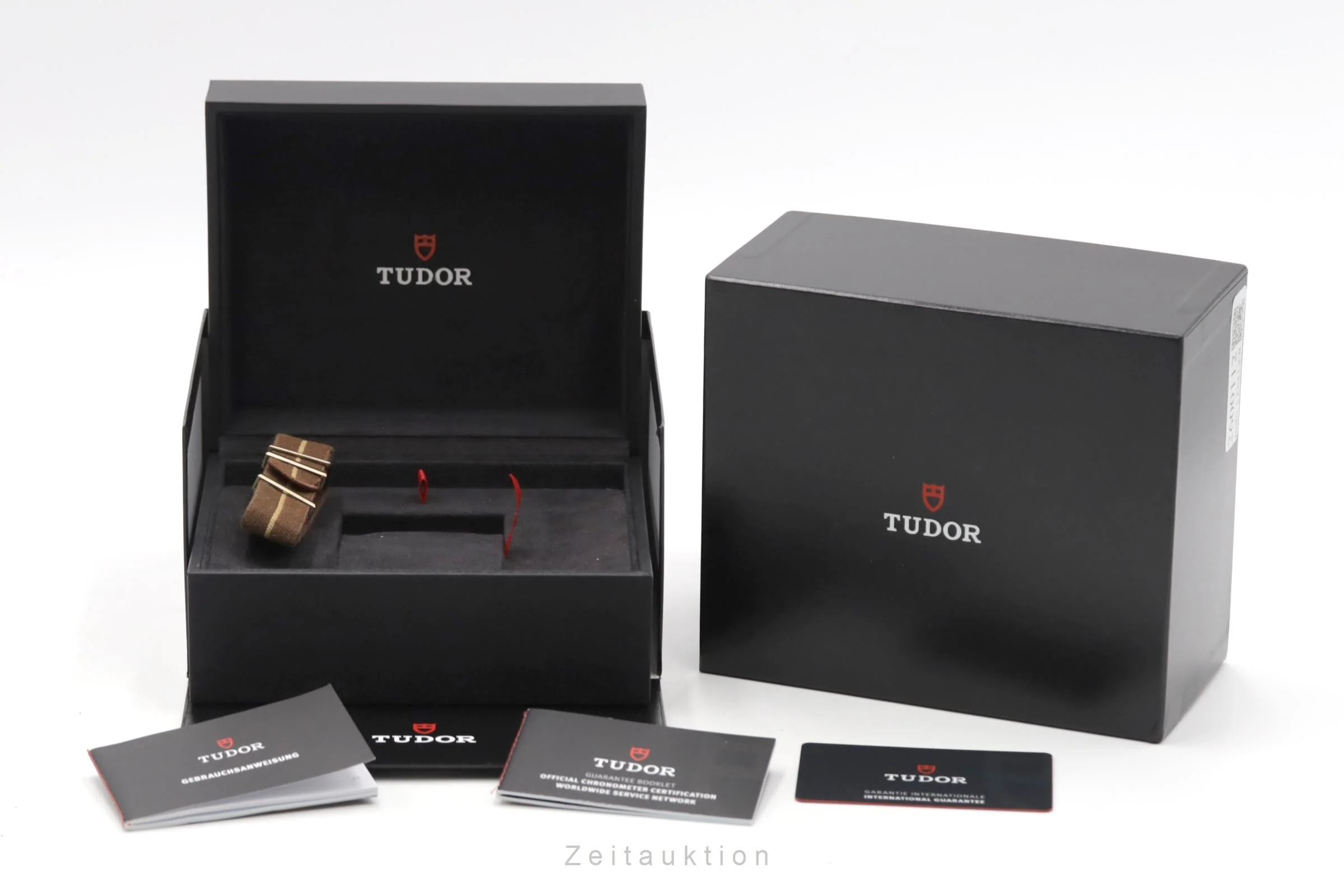 Tudor Black Bay bronze automatic men's watch 79012M  [2600112] - Image 9