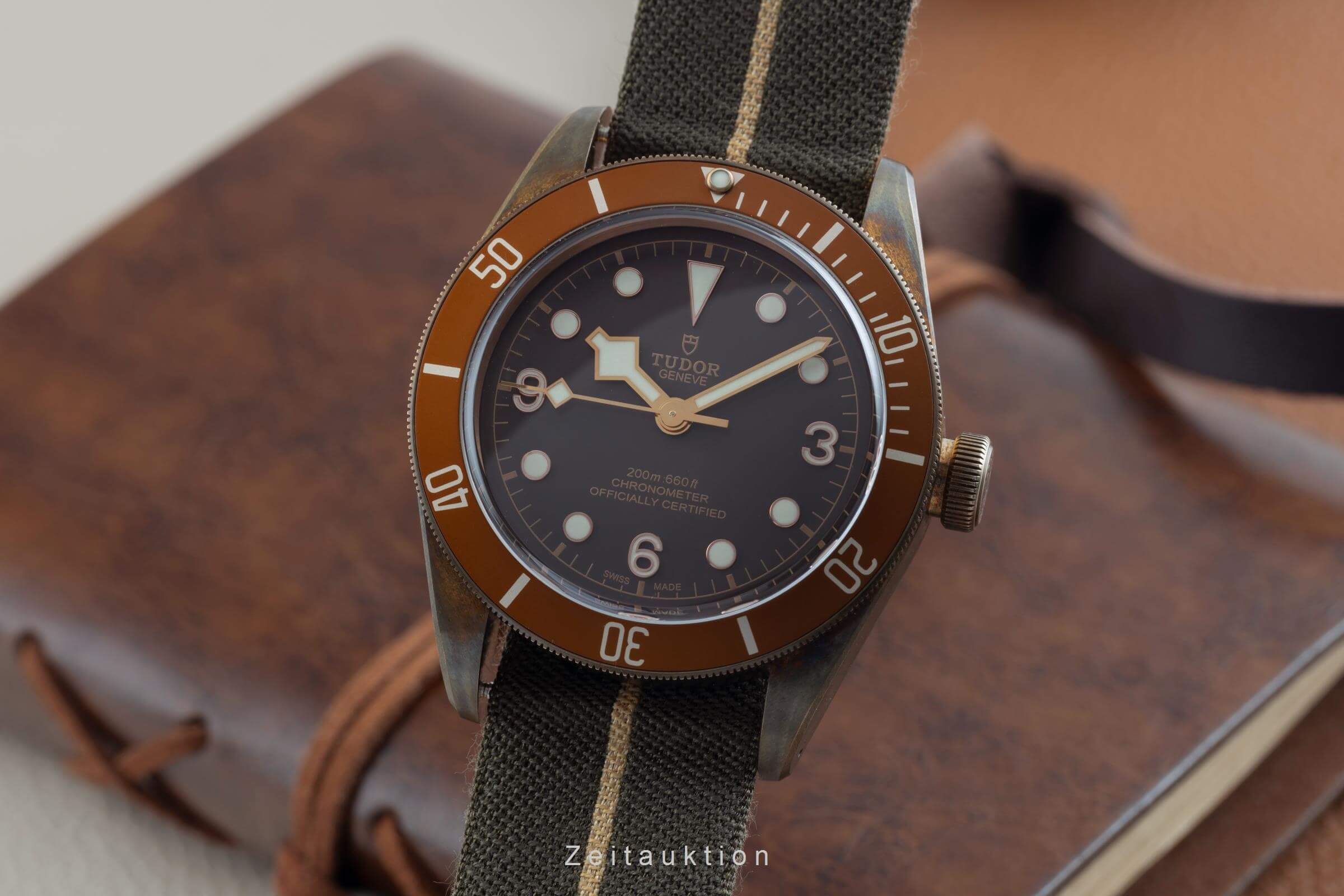 Tudor Black Bay bronze automatic men's watch 79250B  [2500510] - Image 2