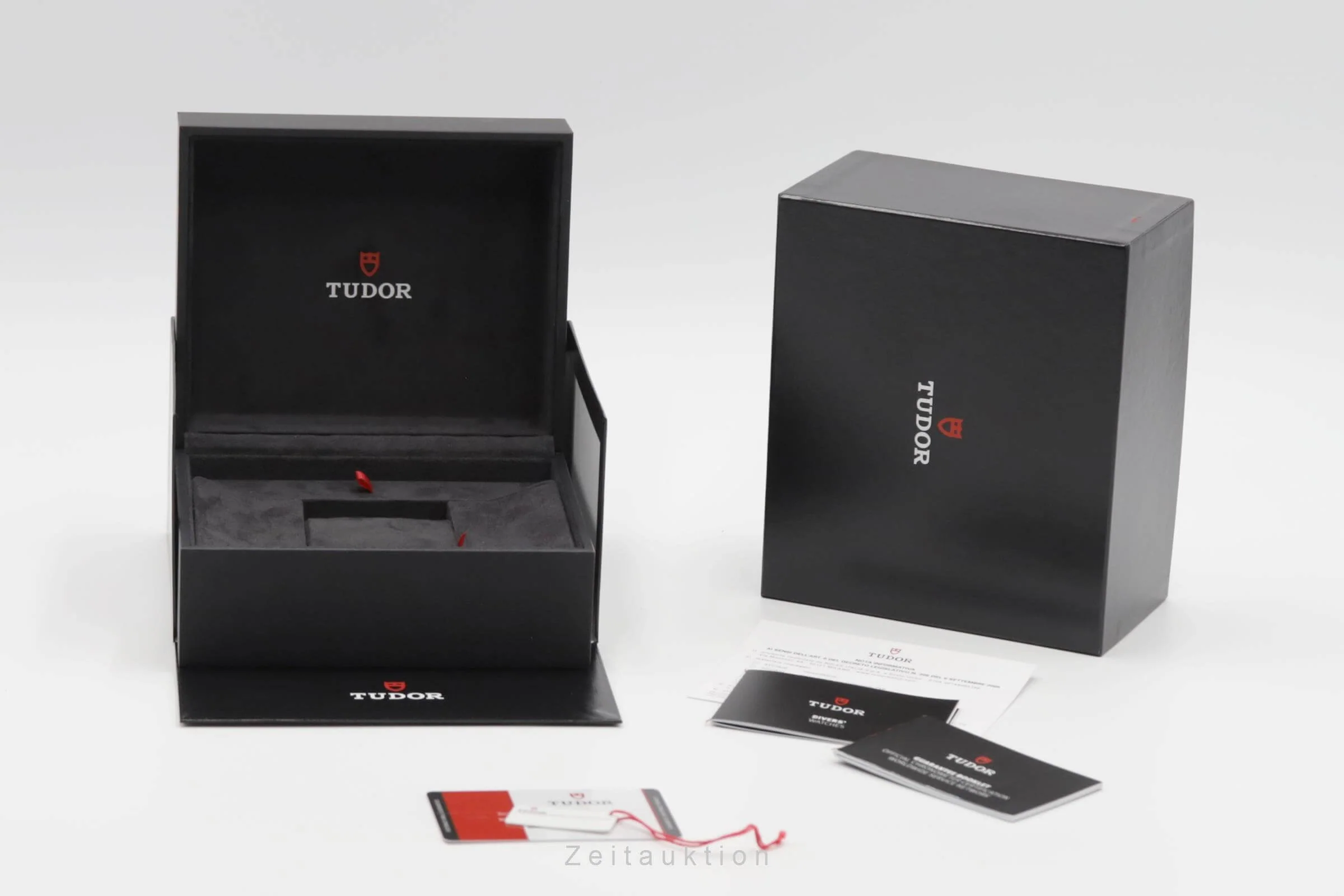 Tudor Black Bay bronze automatic men's watch 79250B  [2500510] - Image 9