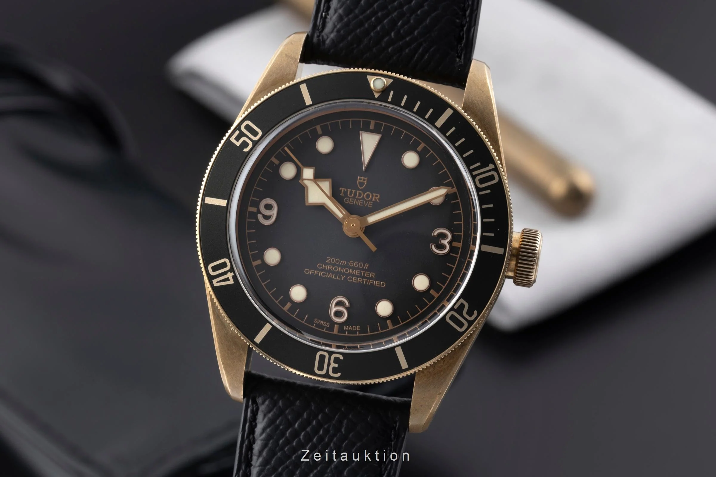 Tudor Black Bay bronze automatic men's watch 79250BA LP: 4800EUR  [2600849] - Image 2