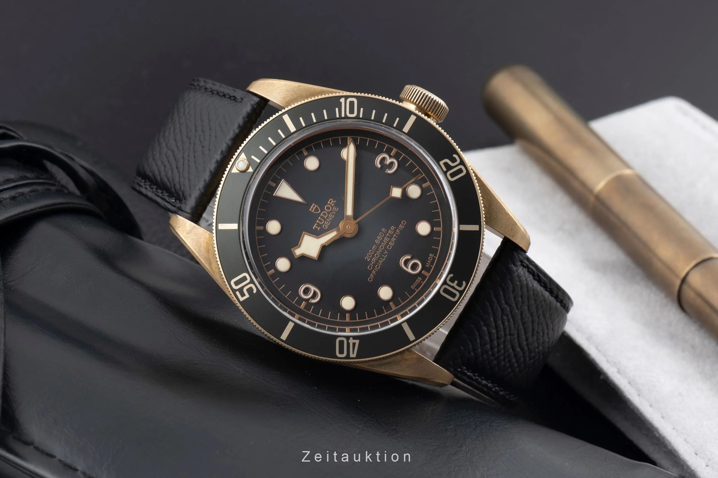 Tudor Black Bay bronze automatic men's watch 79250BA LP: 4800EUR  [2600849] - Image 3