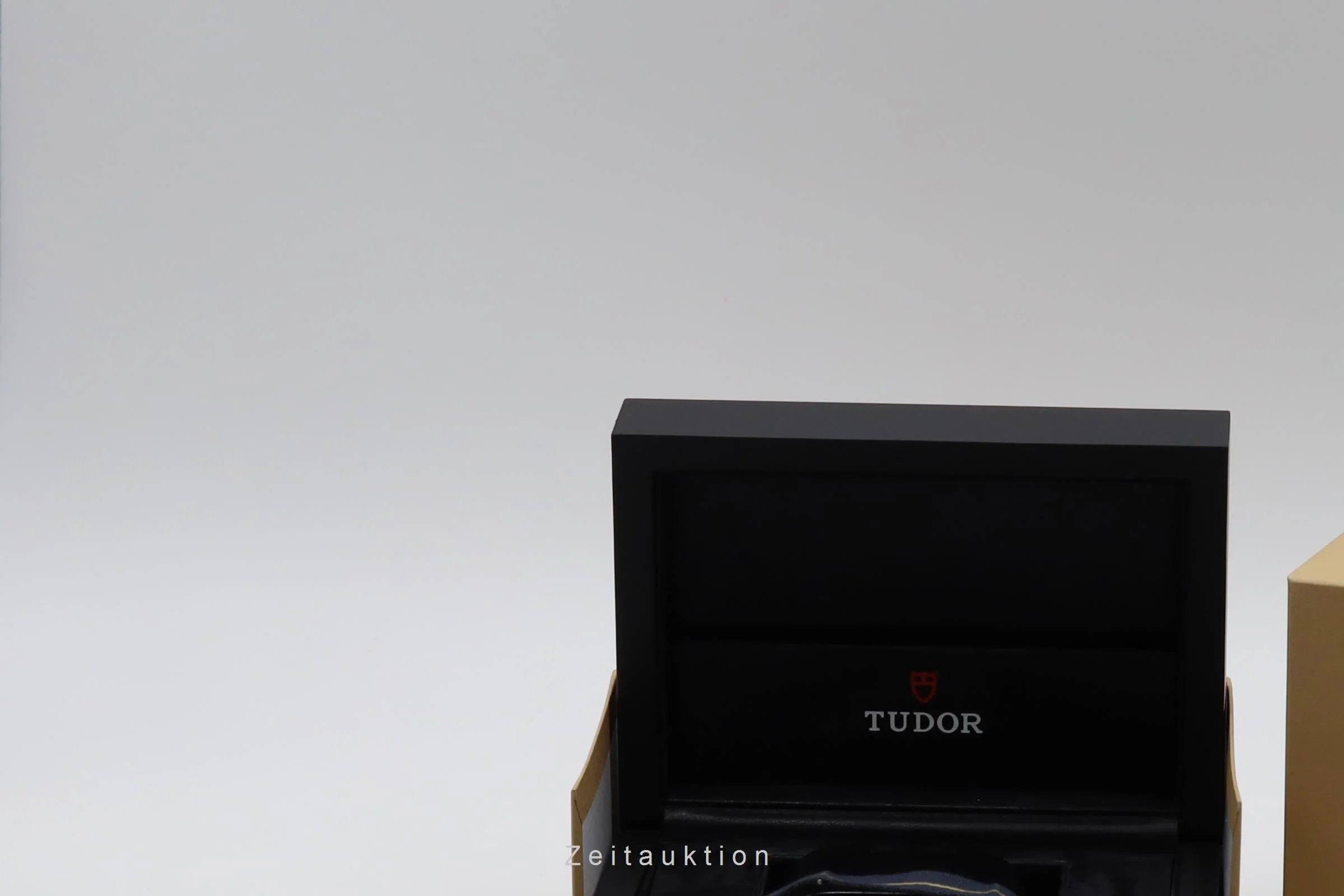 Tudor Black Bay bronze automatic men's watch 79250BB-0001 LP: 4800EUR  [2601150] - Image 9
