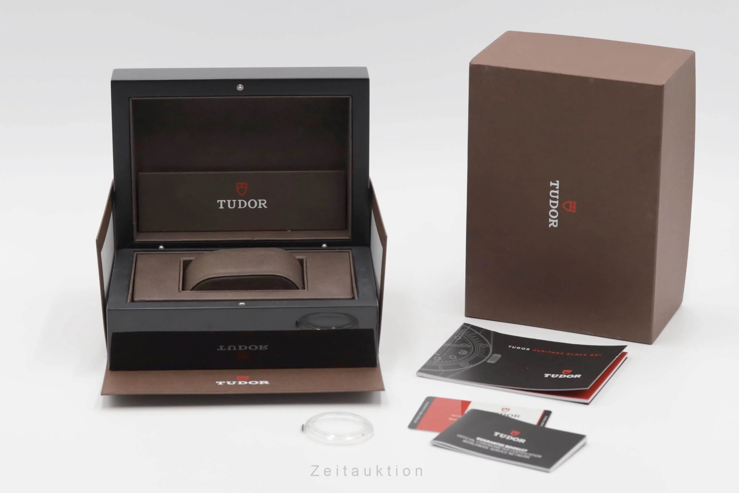 Tudor Black Bay bronze automatic men's watch 79250BM  [2502425] - Image 9
