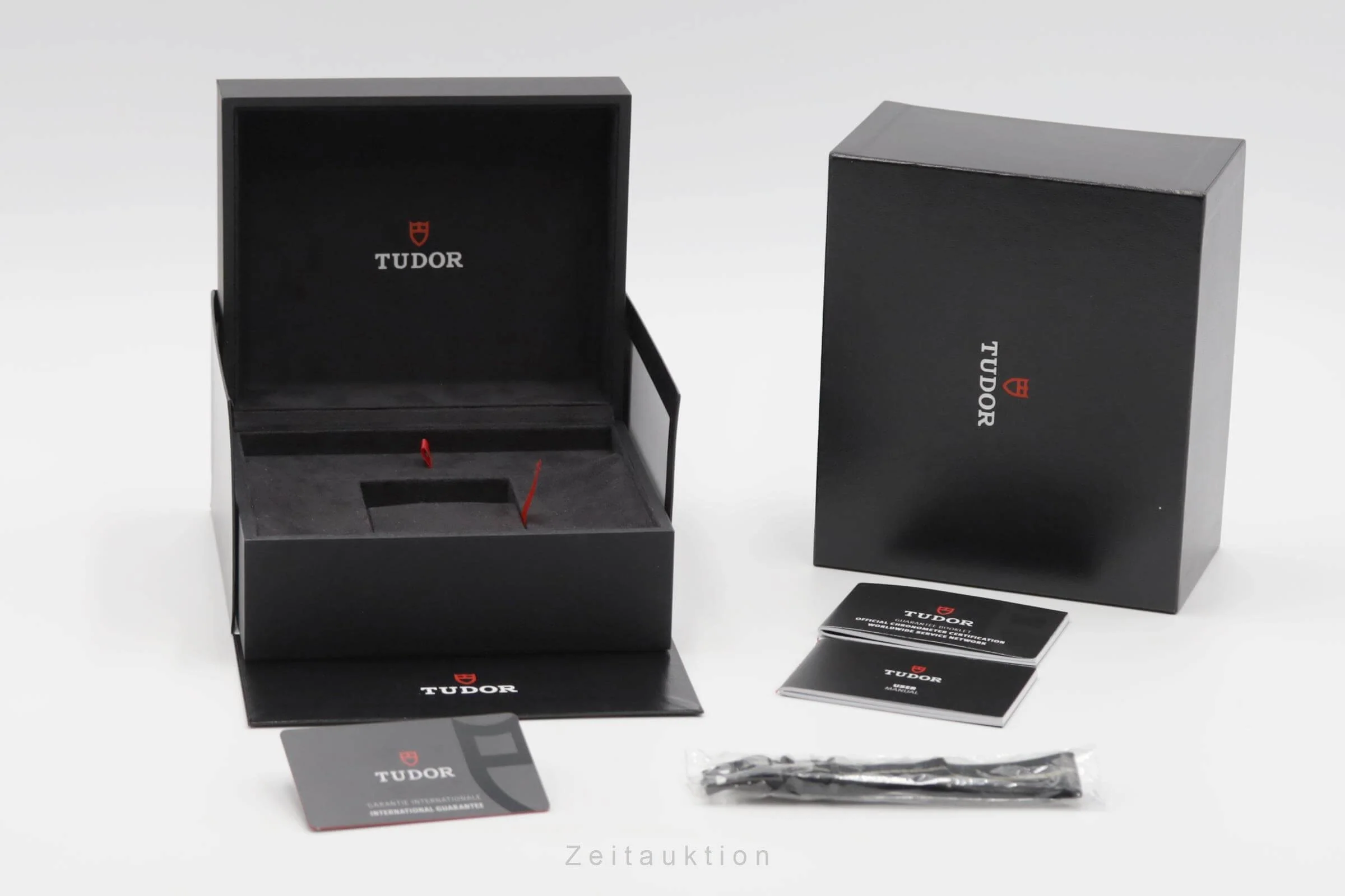 Tudor Black Bay ceramic automatic men's watch 79210CNU LP: 5300EUR  [2502124] - Image 9