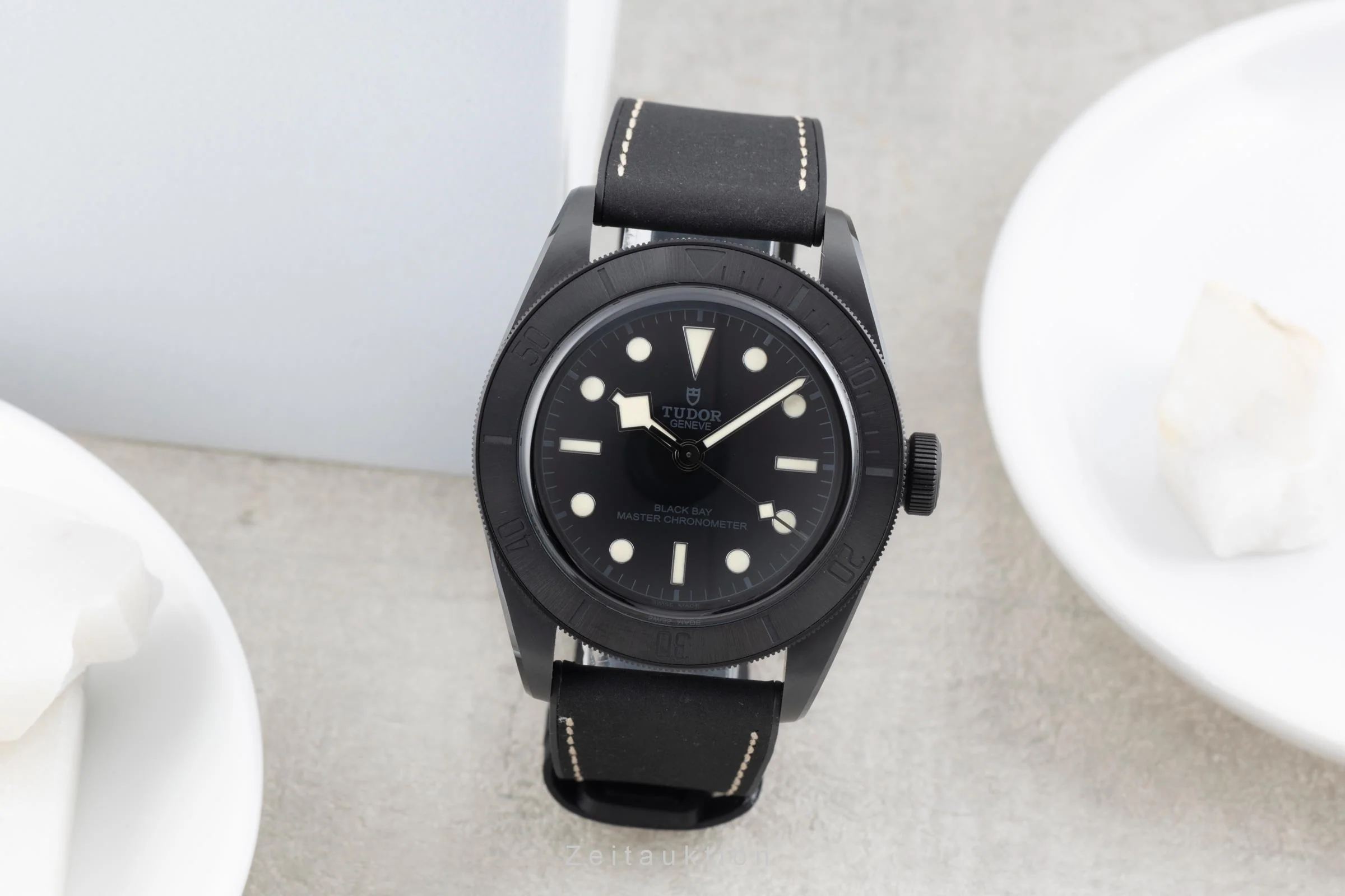 Tudor Black Bay ceramic / steel automatic men's watch 79210CNU LP: 5300EUR  [2506650] - Image 4