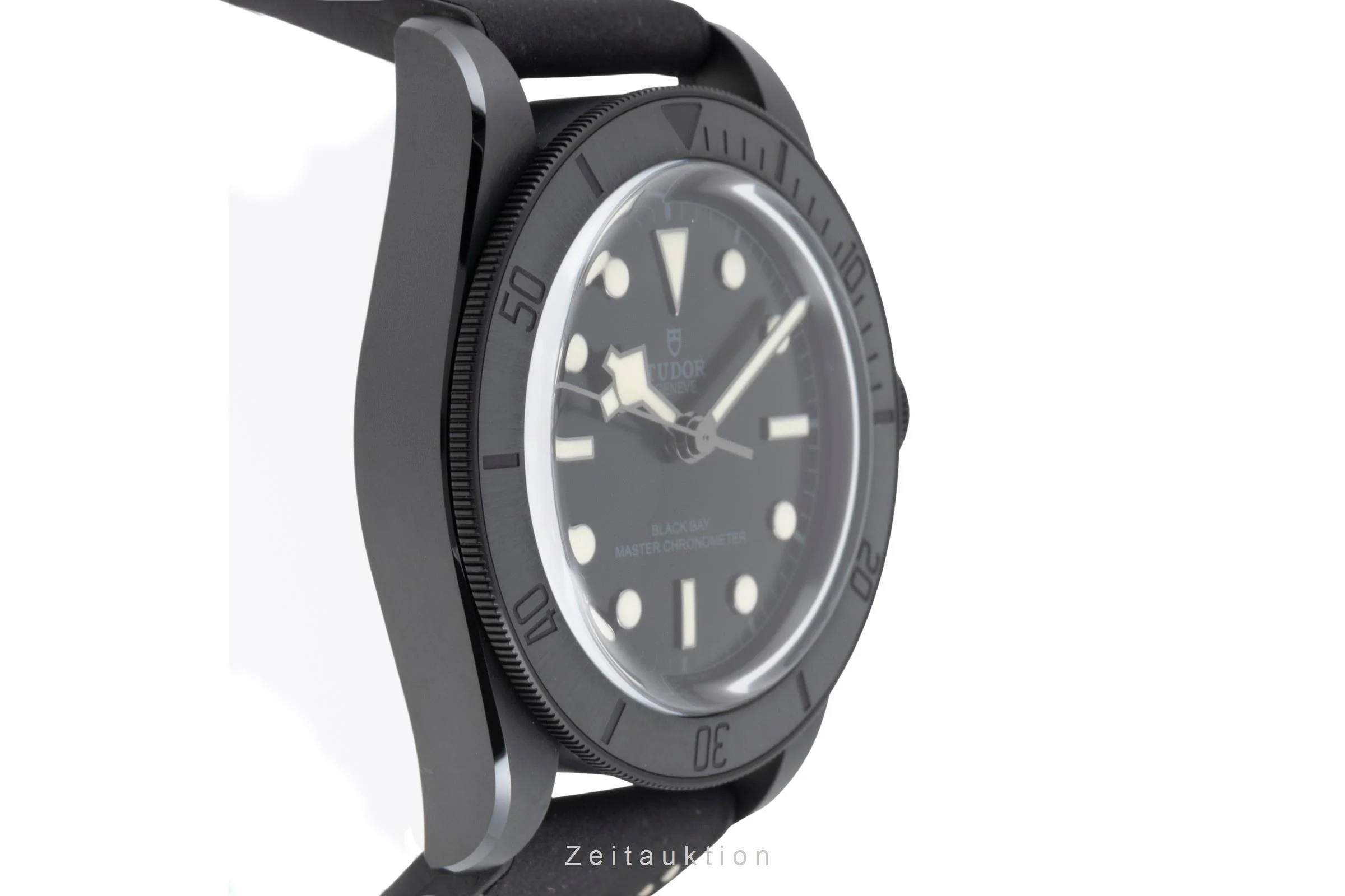 Tudor Black Bay ceramic / steel automatic men's watch 79210CNU LP: 5300EUR  [2506650] - Image 8