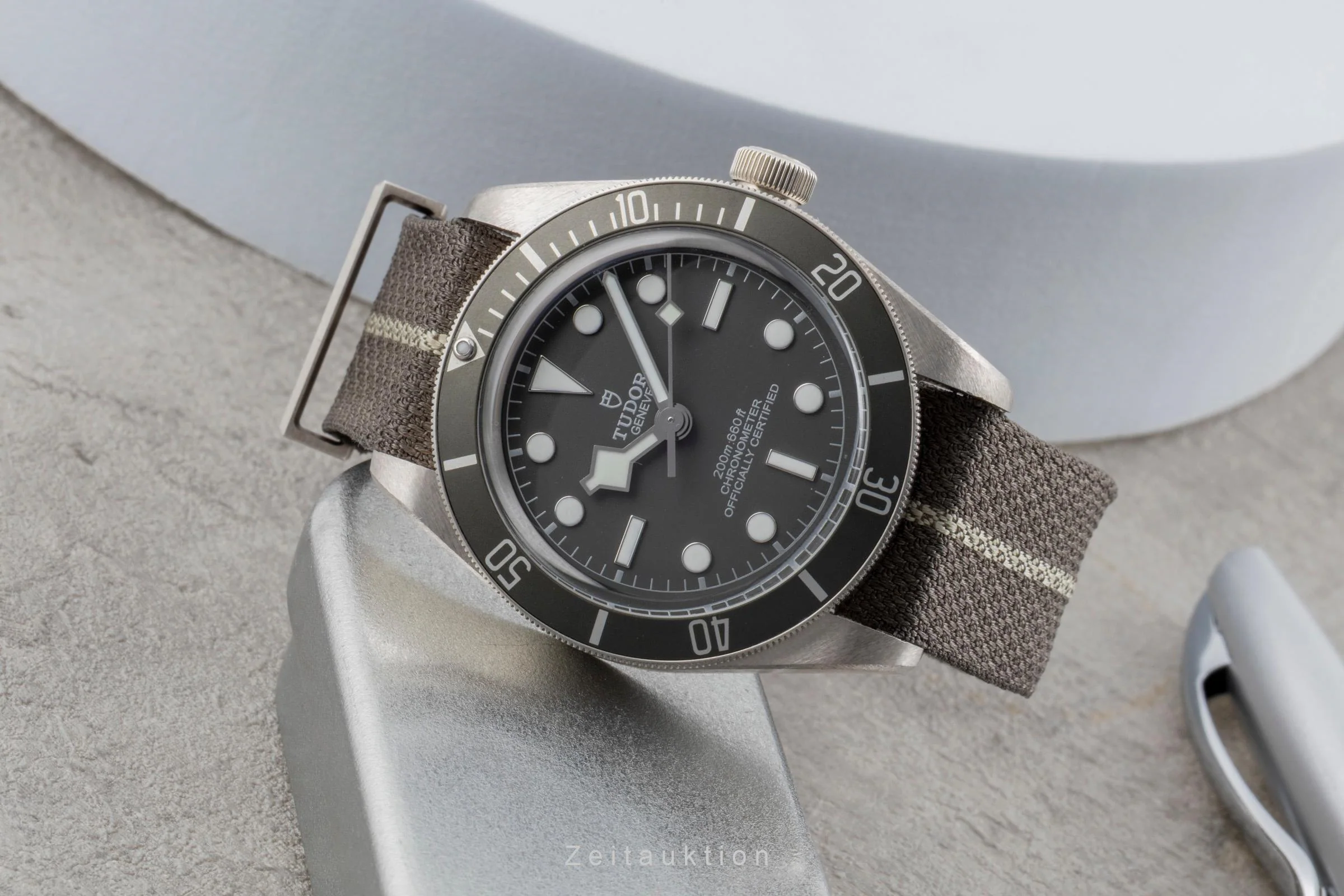 Tudor Black Bay silver automatic men's watch 79010S LP: 4810EUR  [2504582] - Image 3