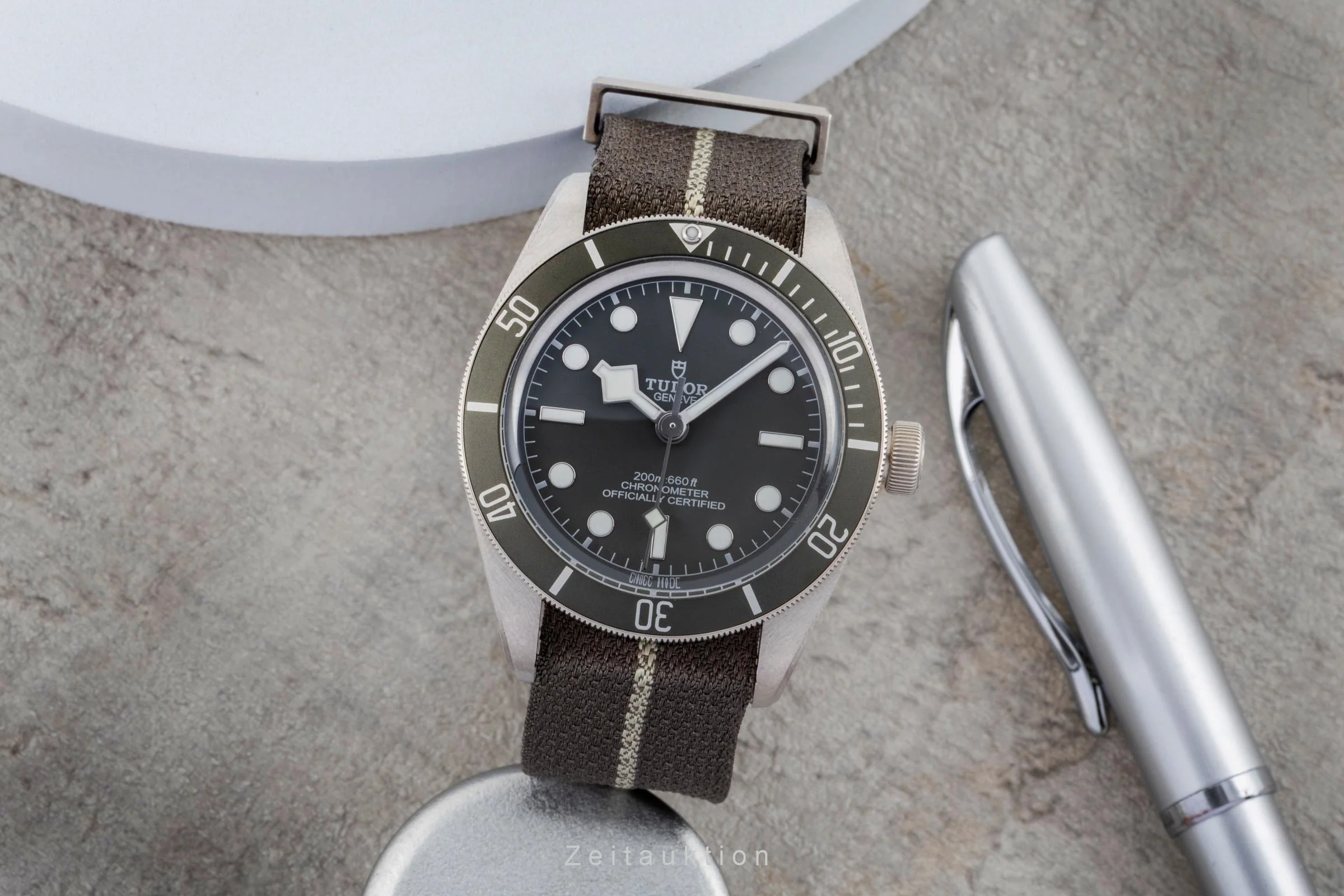 Tudor Black Bay silver automatic men's watch 79010S LP: 4810EUR  [2504582] - Image 4