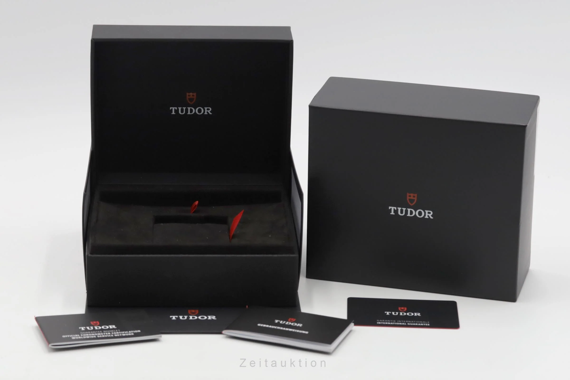 Tudor Black Bay steel automatic men's watch 79000N-0001  [2507240] - Image 9