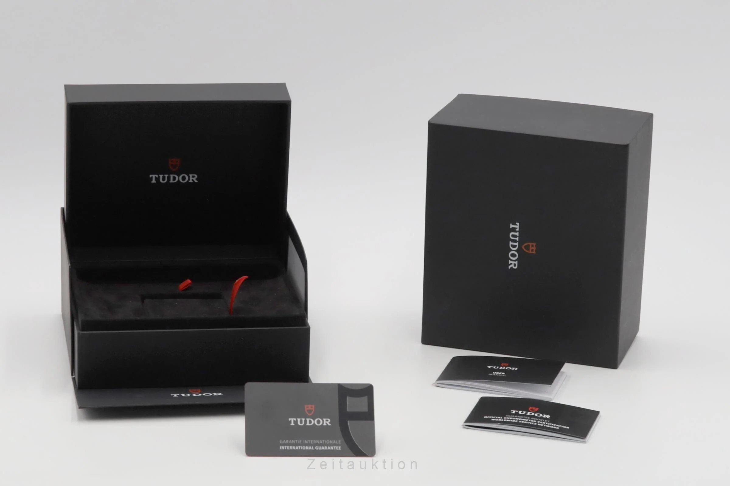 Tudor Black Bay steel automatic men's watch 79000N LP: 3970EUR  [2507492] - Image 9