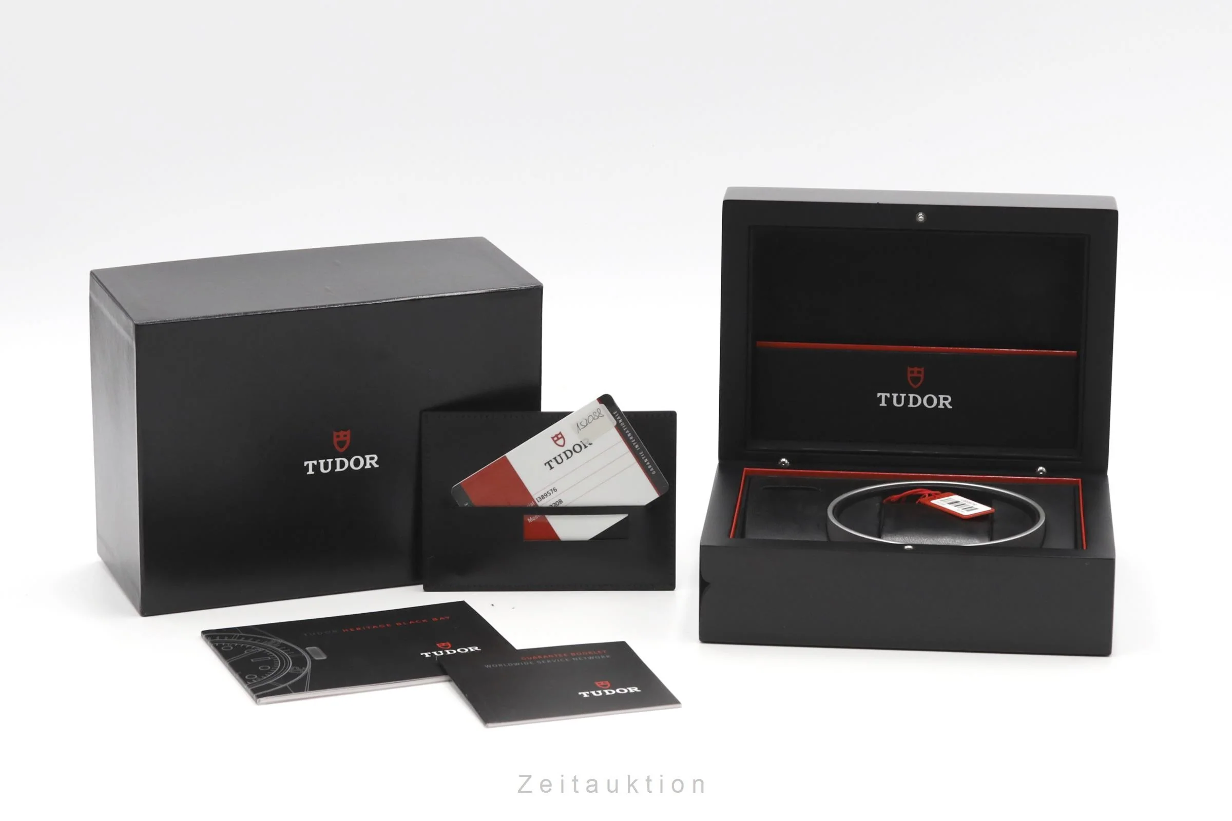 Tudor Black Bay steel automatic men's watch 79220B LP: 3950EUR  [2301461] - Image 8