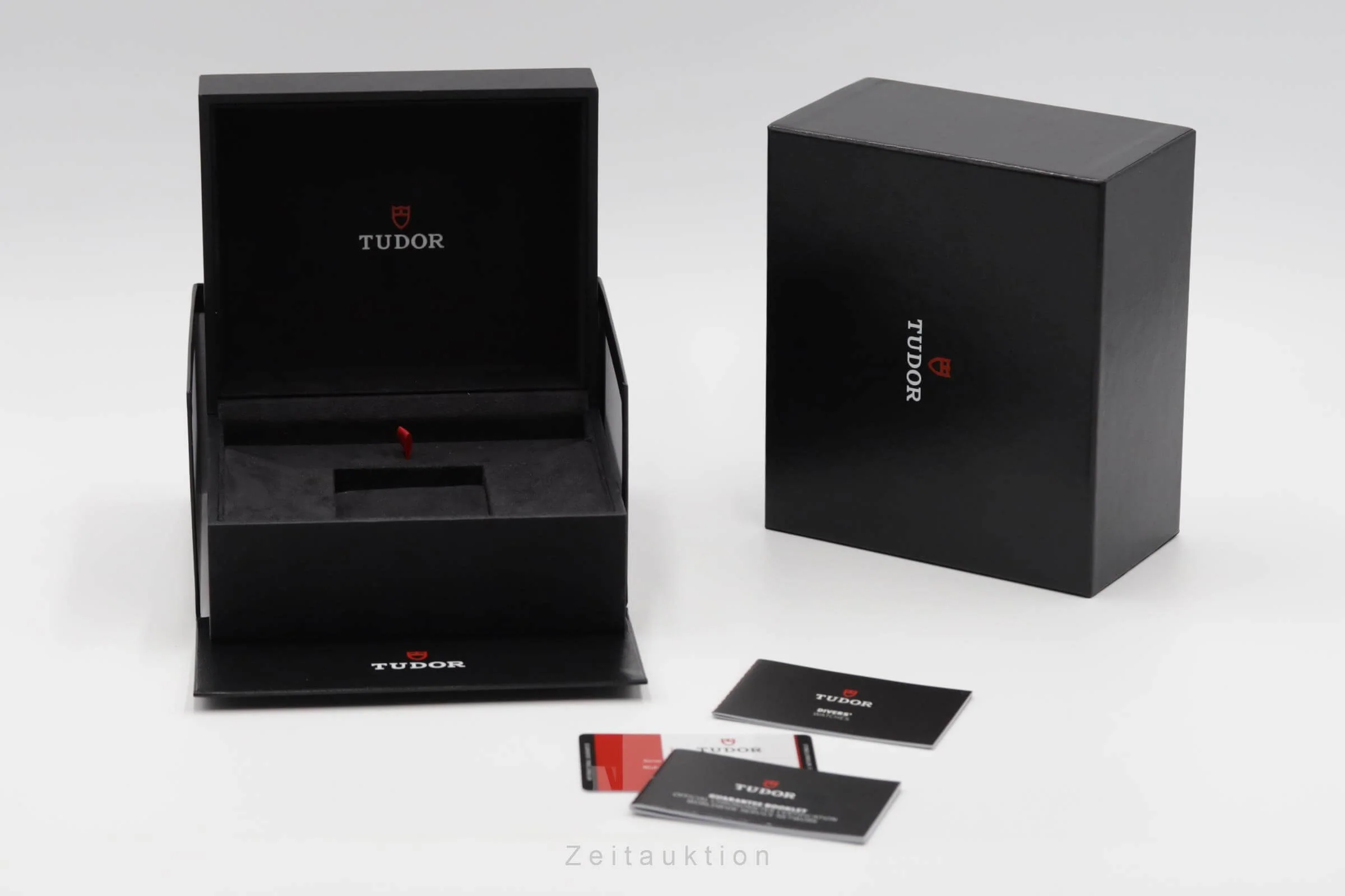 Tudor Black Bay steel automatic men's watch 79230G Limited  [2502381] - Image 9