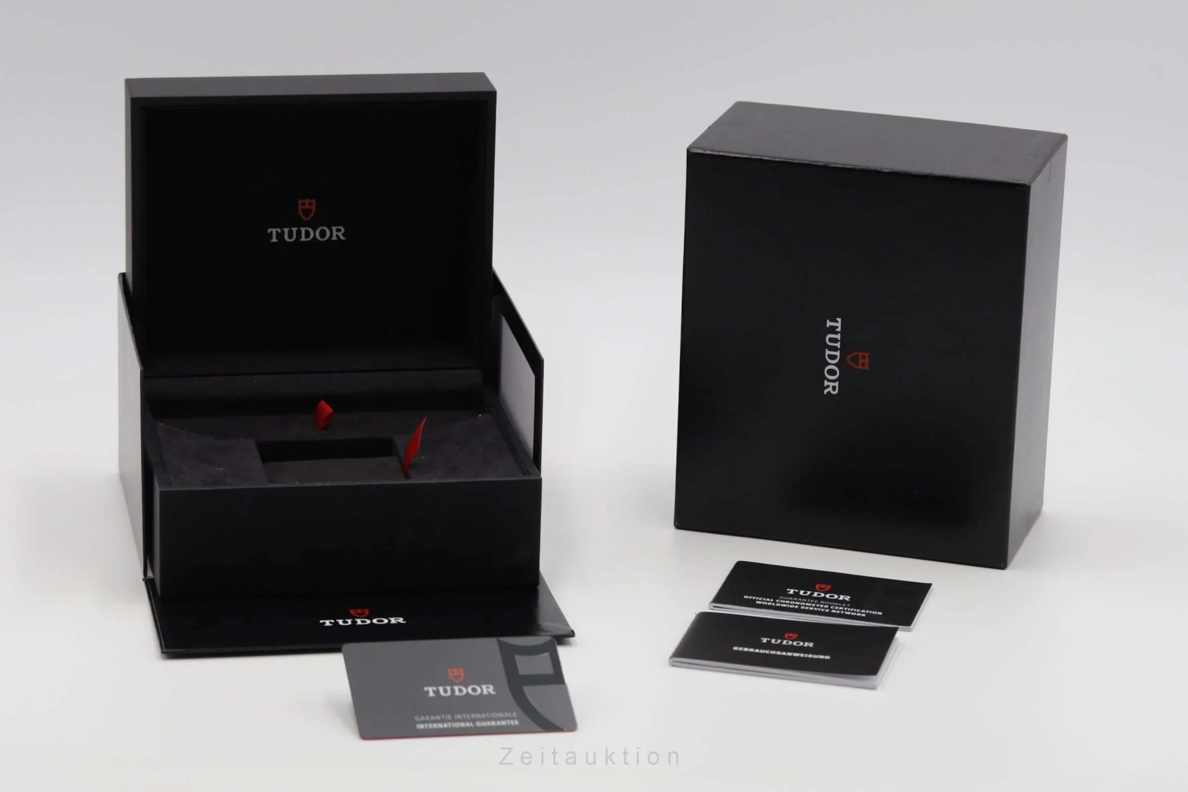 Tudor Black Bay steel automatic men's watch 79230R  [2504071] - Image 9