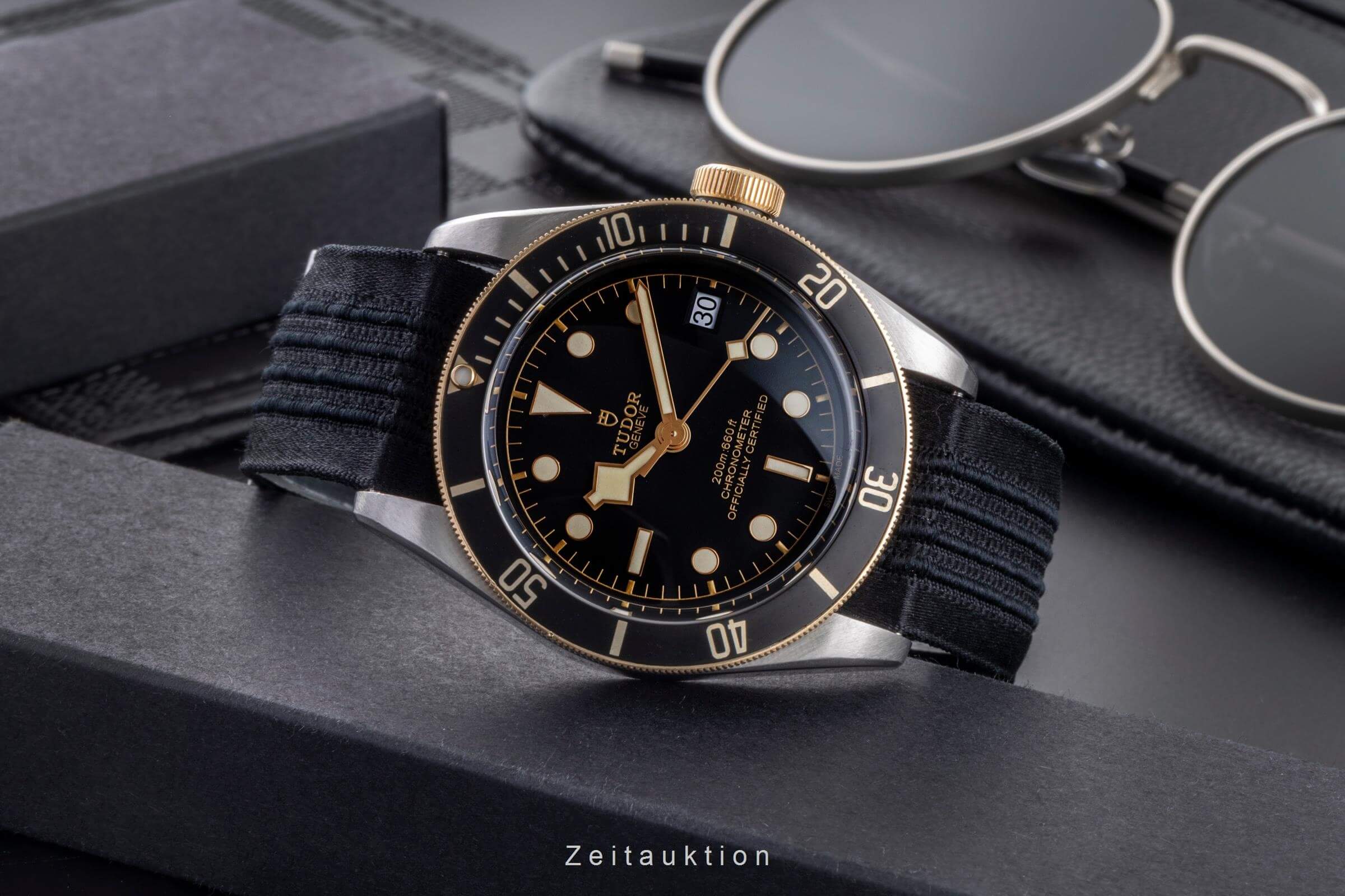 Tudor Black Bay steel / gold automatic men's watch 79733  [2406188] - Image 2