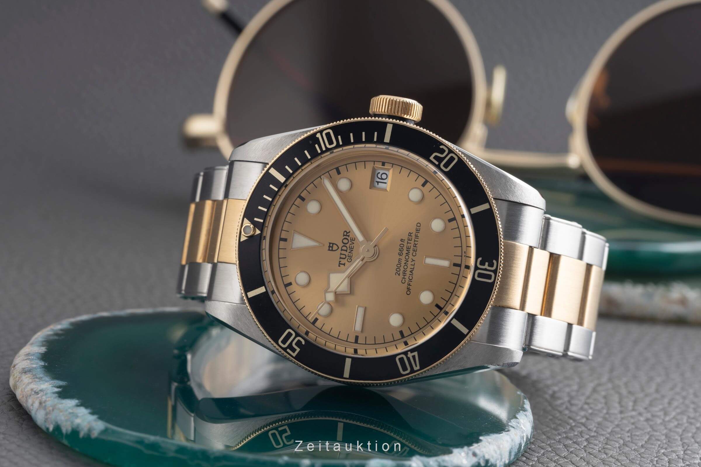 Tudor Black Bay steel / gold automatic men's watch 79733N  [2501906] - Image 3