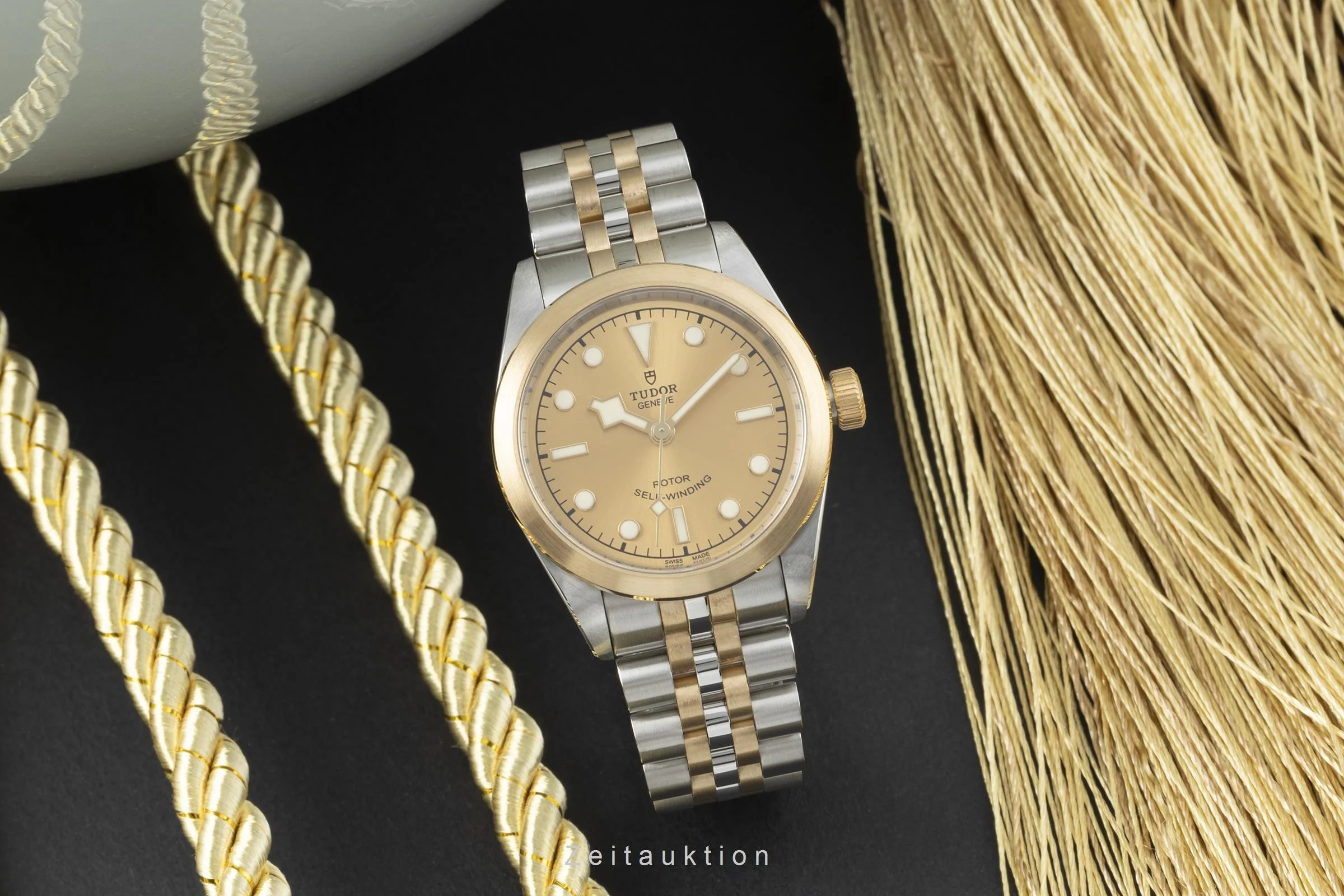Tudor Black Bay steel / gold automatic women's watch 79583 LP: 4600EUR  [2204954] - Image 3