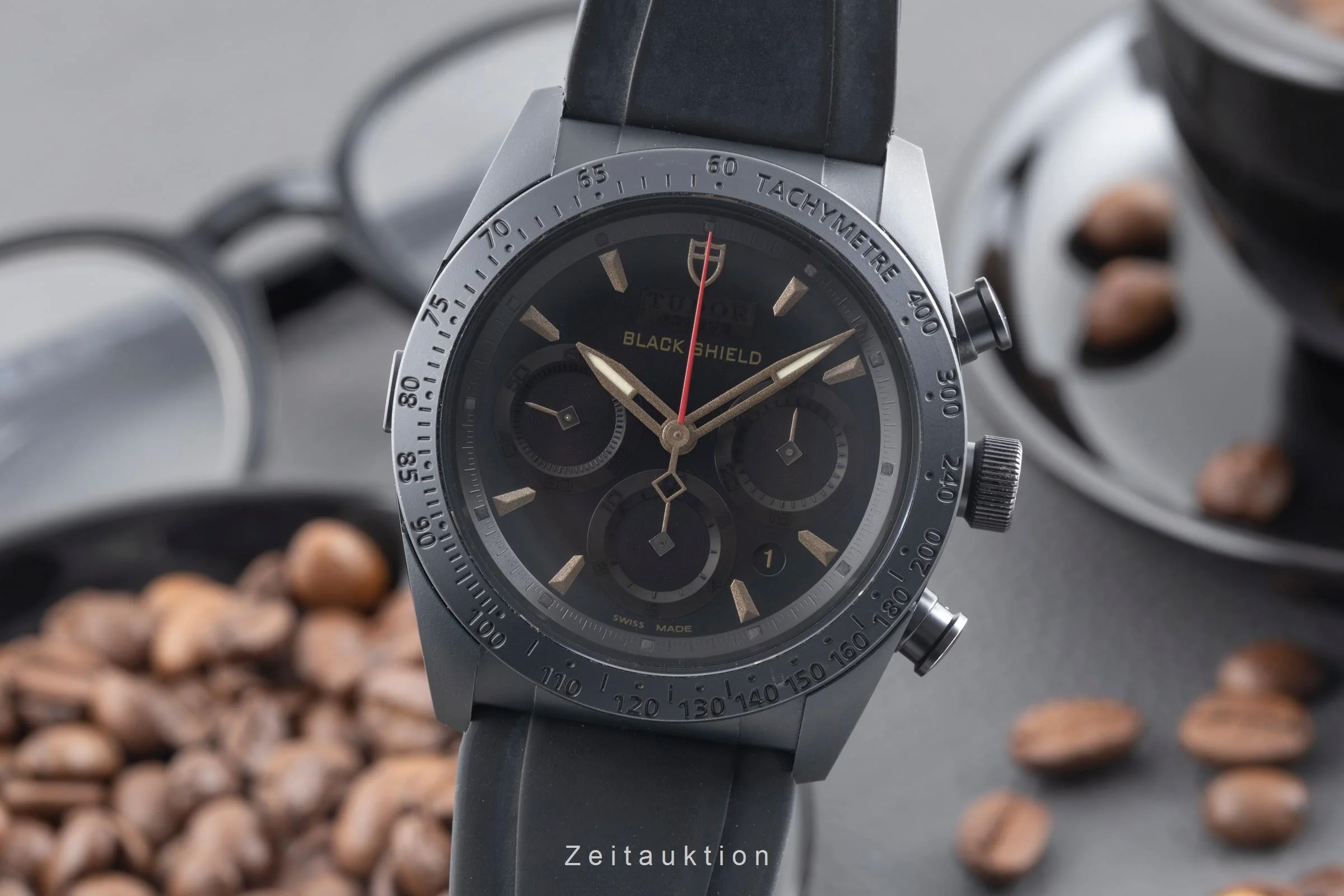 Tudor Black Shield chronograph ceramic / steel automatic men's watch 42000C  [2600427] - Image 2