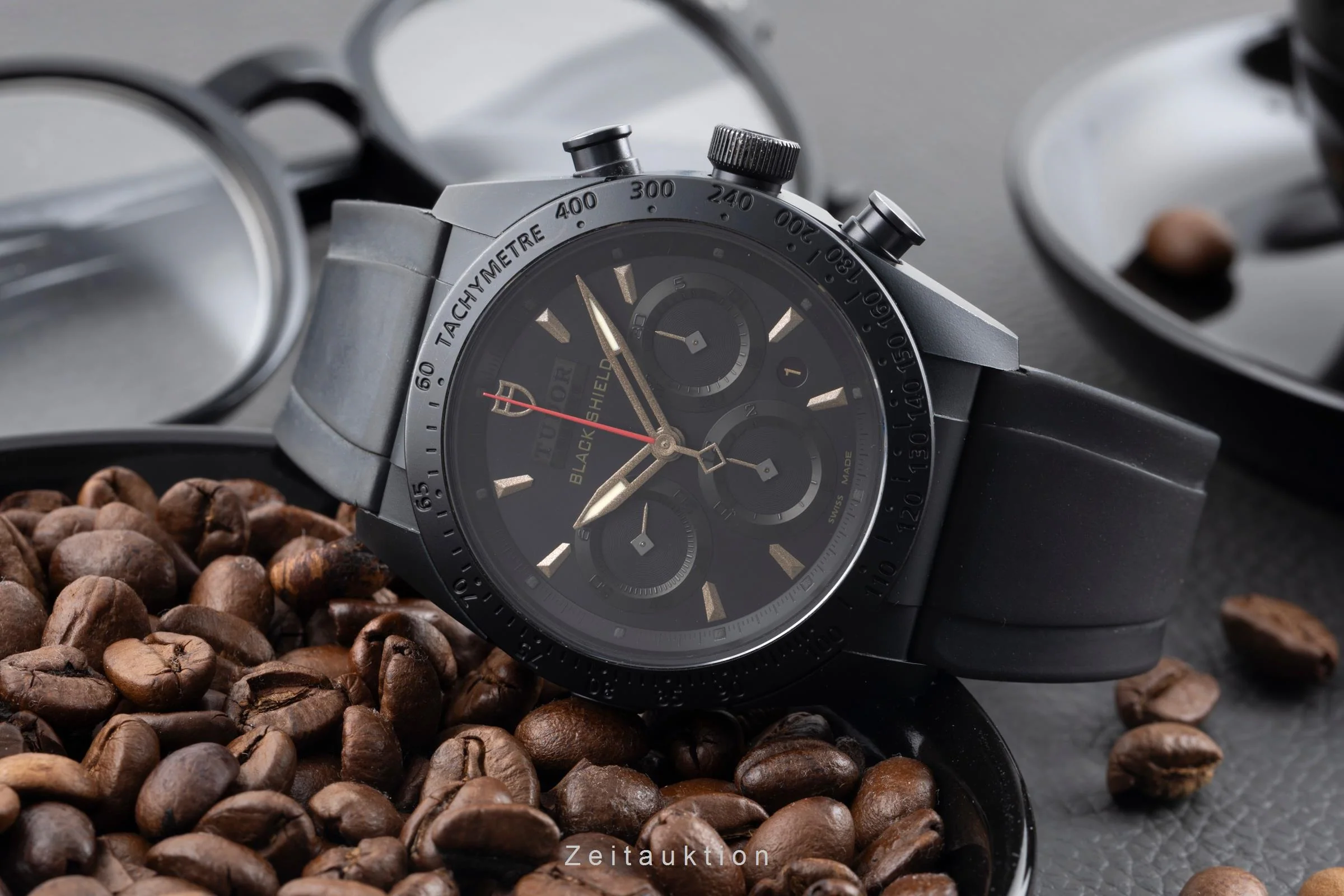 Tudor Black Shield chronograph ceramic / steel automatic men's watch 42000C  [2600427] - Image 3