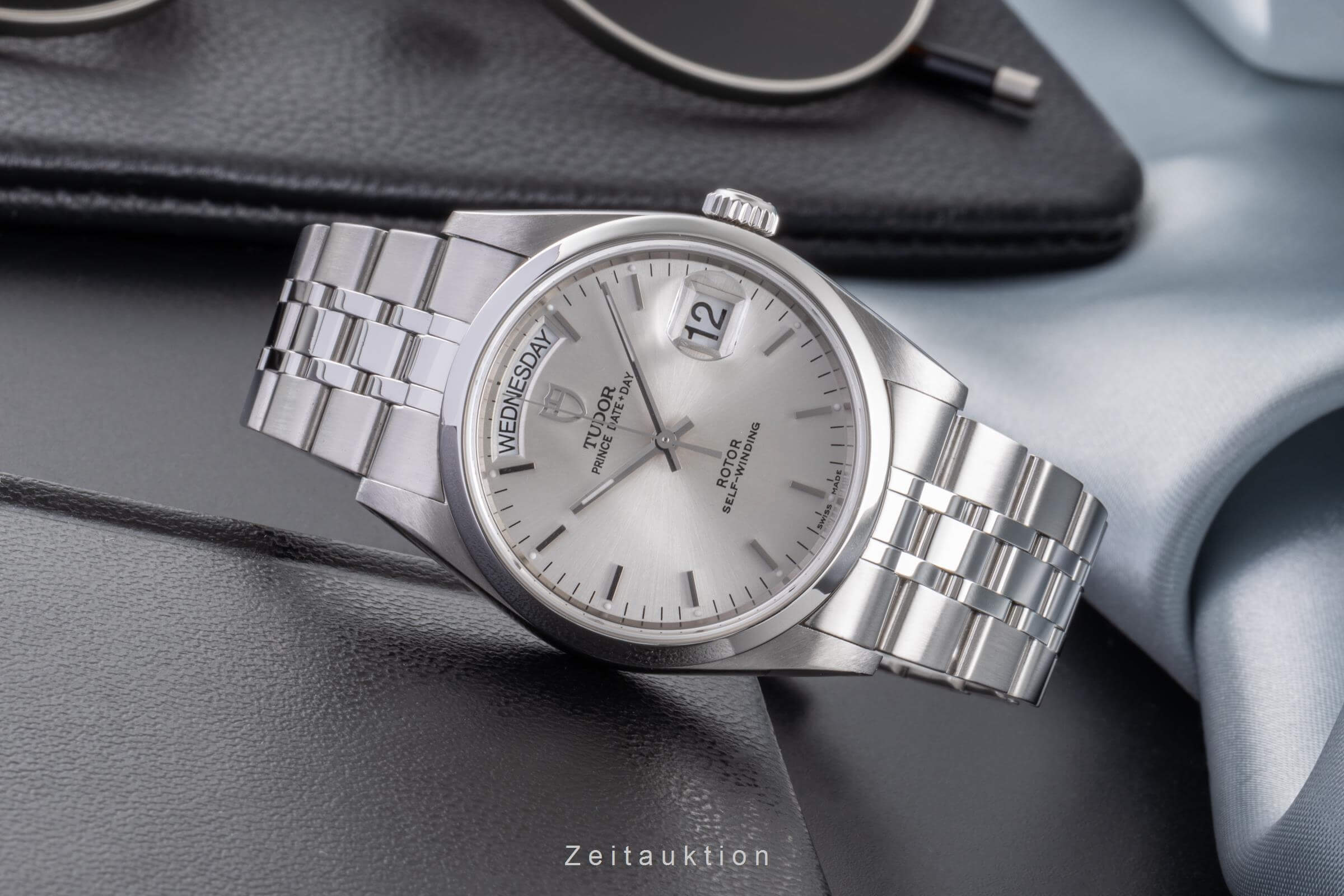 Tudor Date-Day steel automatic men's watch 76200  [2406102] - Image 2