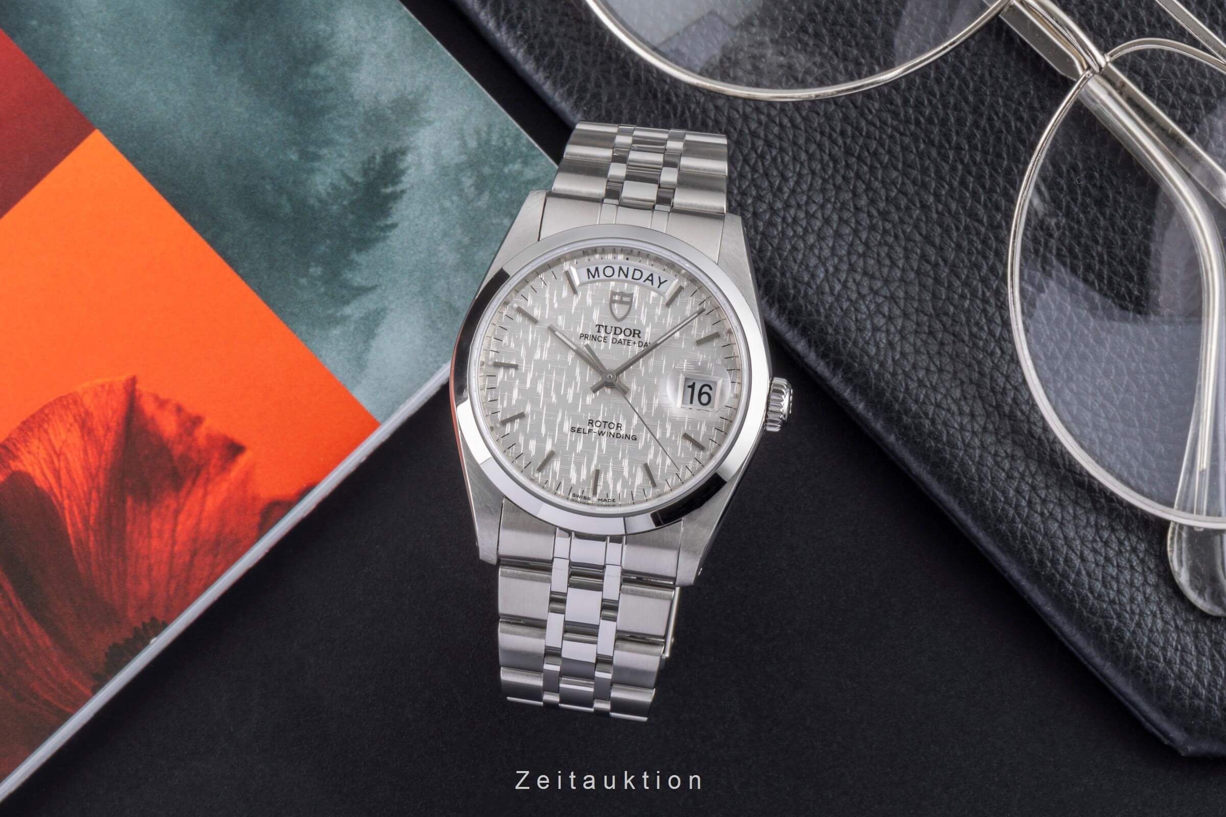 Tudor Date-Day steel automatic men's watch 76200  [2406292] - Image 2