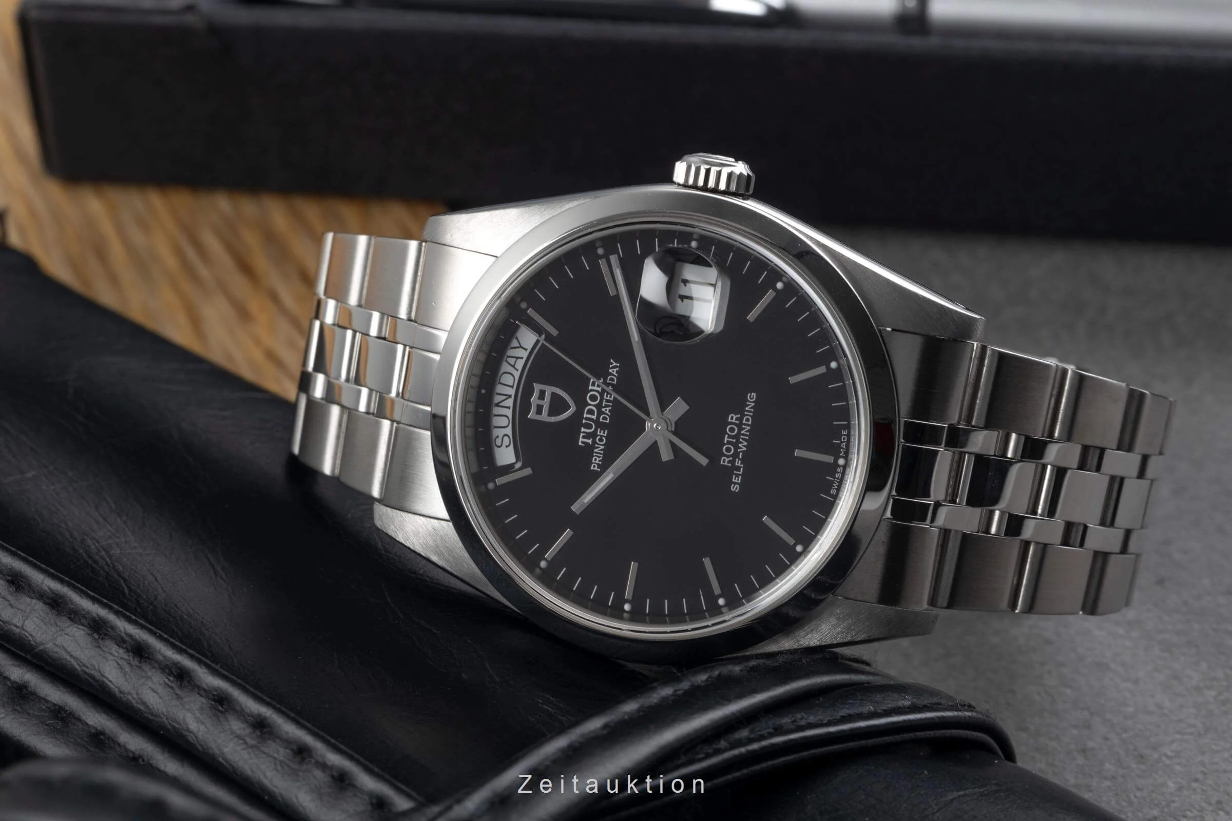 Tudor Date-Day steel automatic men's watch 76200  [2501908] - Image 3