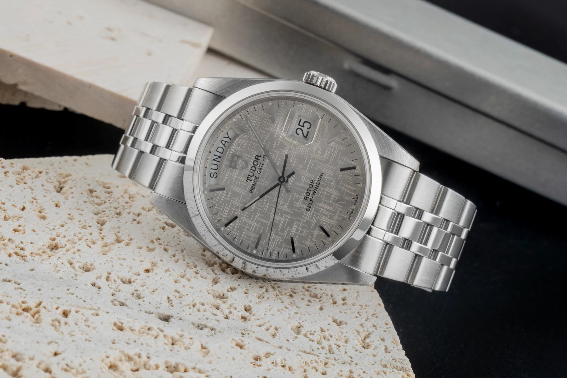 Tudor Date-Day steel automatic men's watch 76200  [2506121] - Image 3