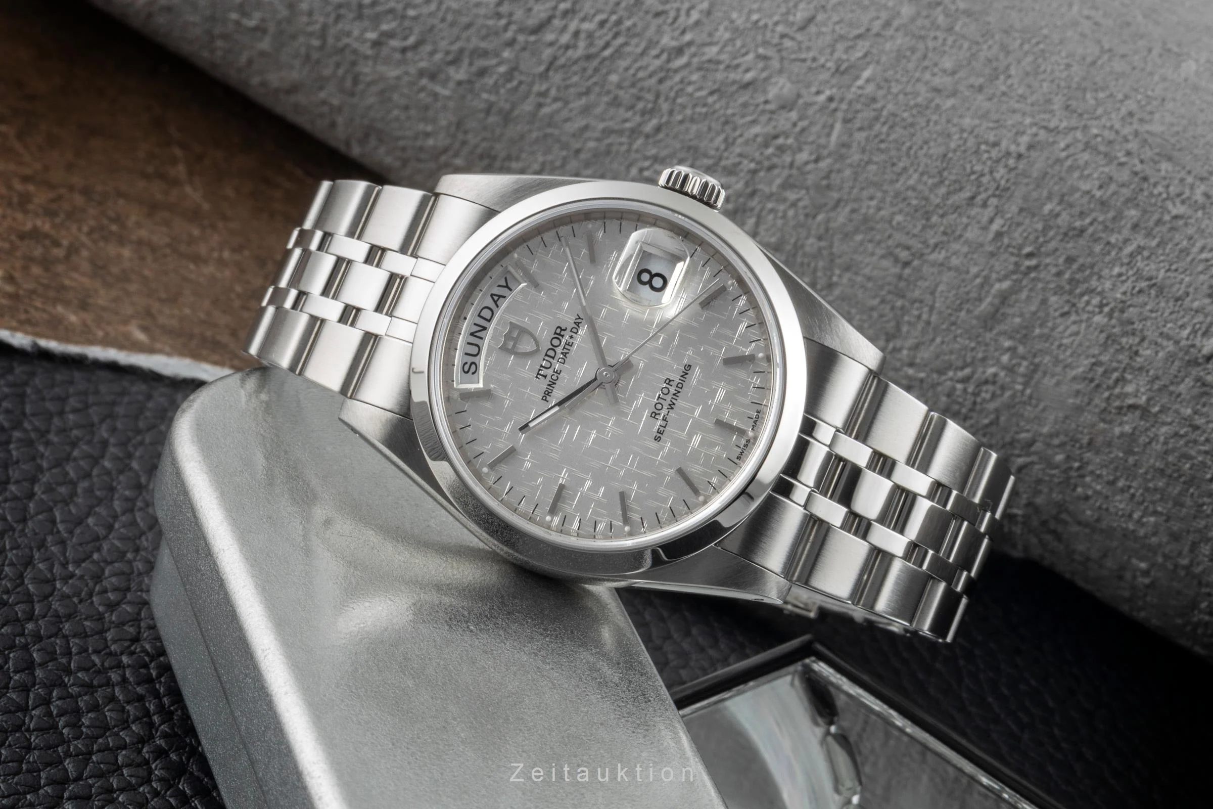 Tudor Date-Day steel automatic men's watch 76200  [2506722] - Image 3