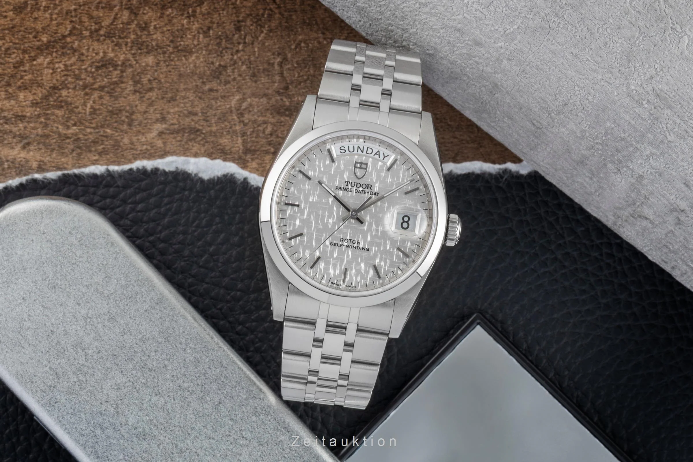 Tudor Date-Day steel automatic men's watch 76200  [2506722] - Image 4