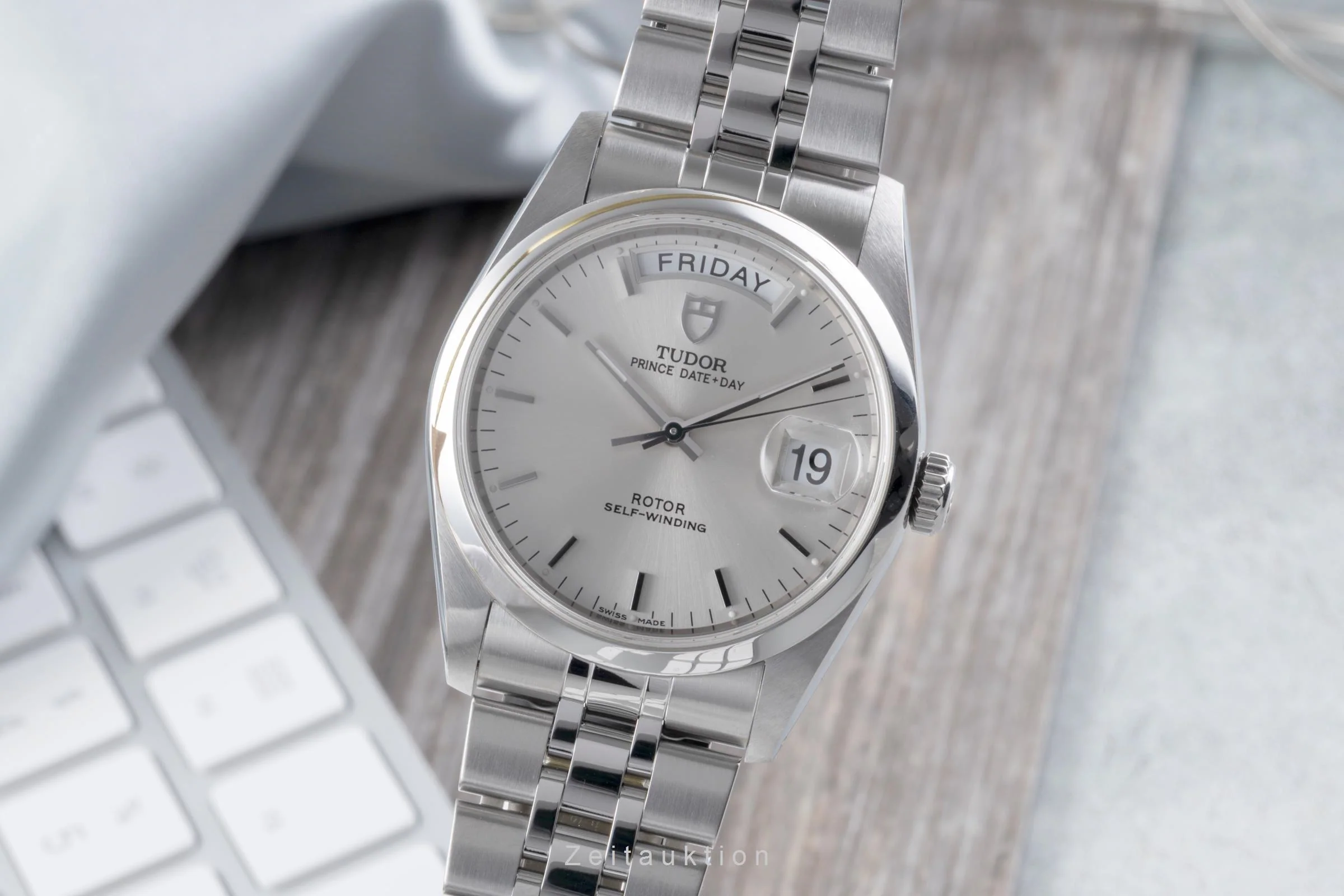 Tudor Date-Day steel automatic men's watch 76200  [2506978] - Image 2