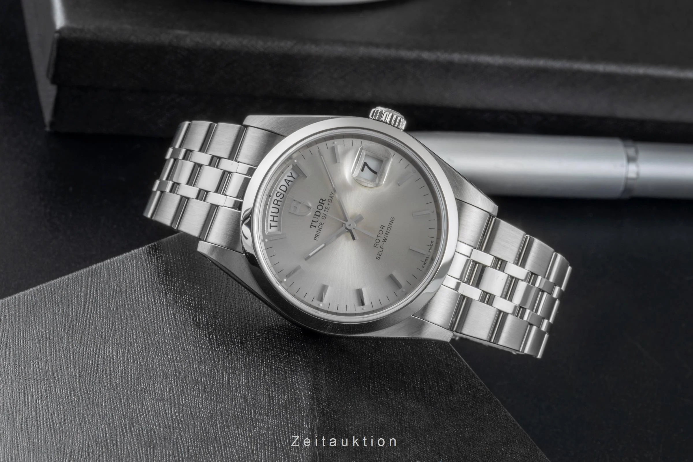 Tudor Date-Day steel automatic men's watch 76200  [2507291] - Image 3
