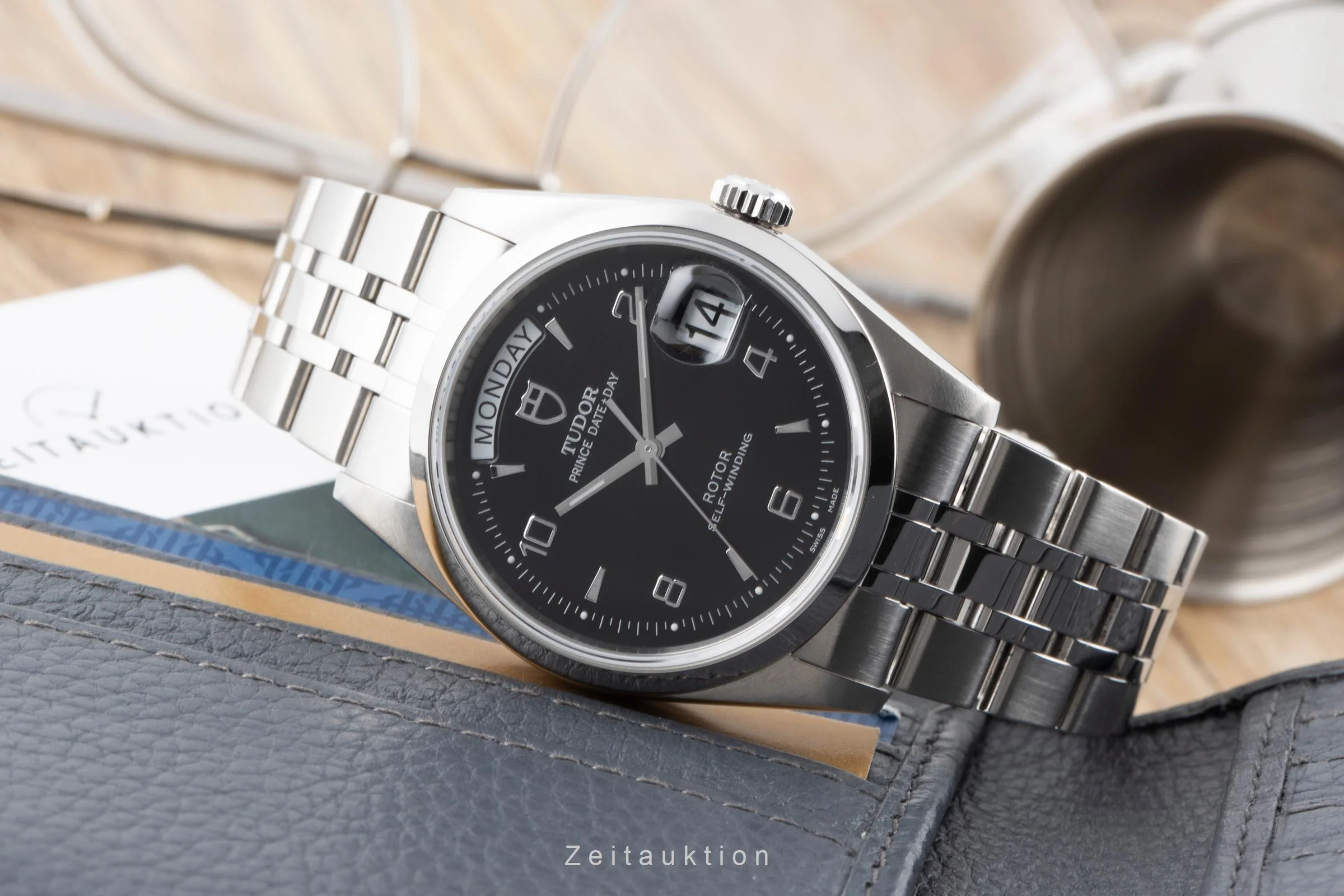 Tudor Date-Day steel automatic men's watch 76200  [2600420] - Image 3
