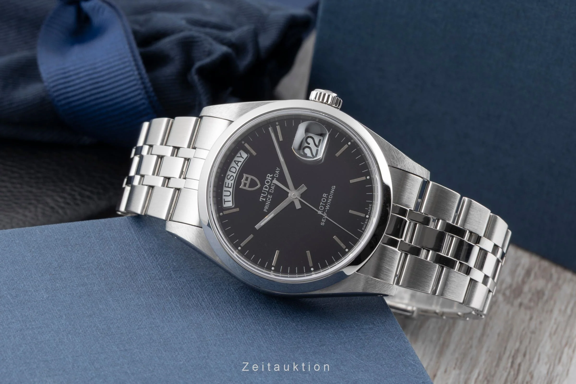 Tudor Date-Day steel automatic men's watch 76200  [2600967] - Image 3