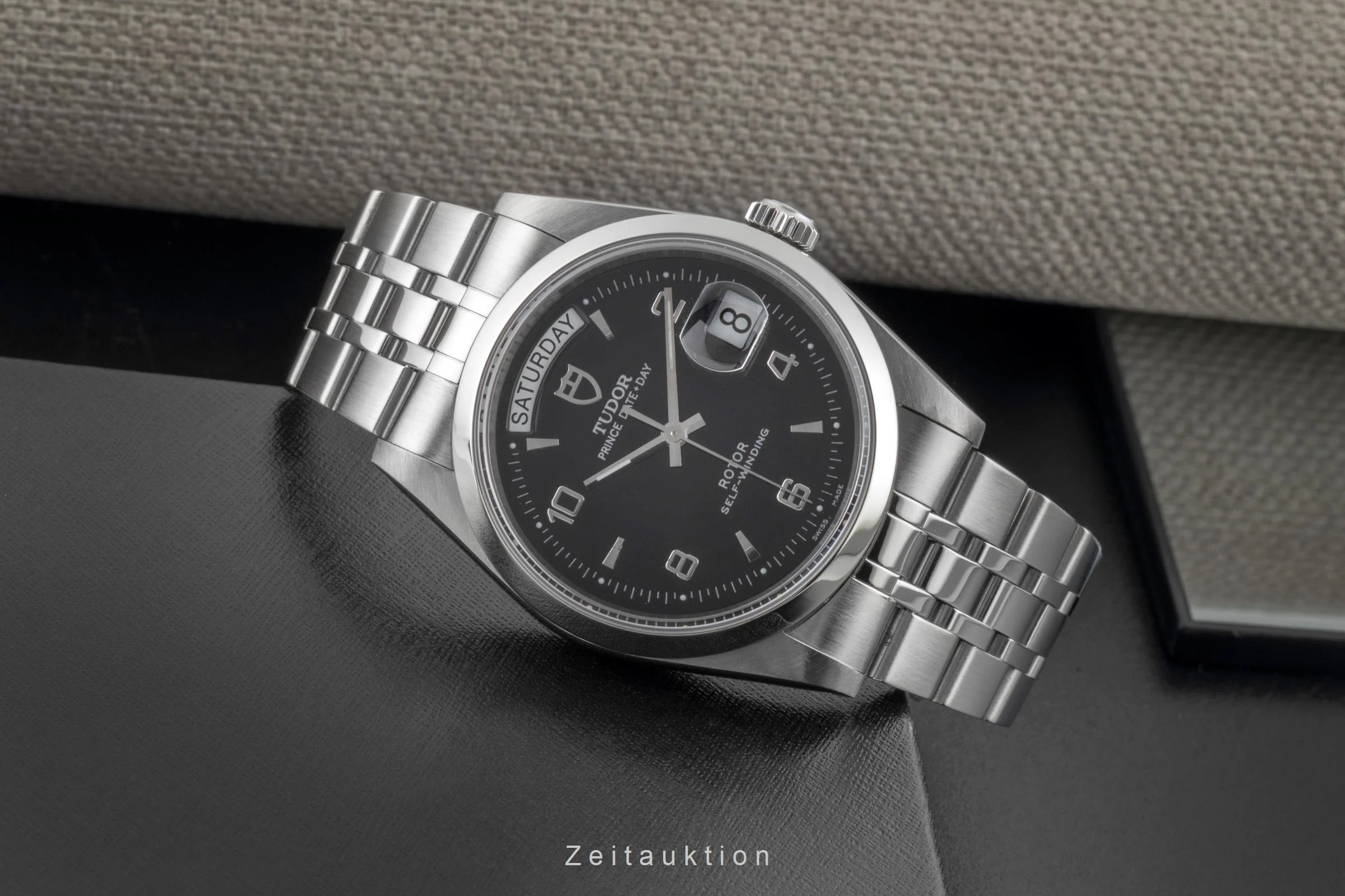 Tudor Date-Day steel automatic men's watch 76200  [2600968] - Image 3